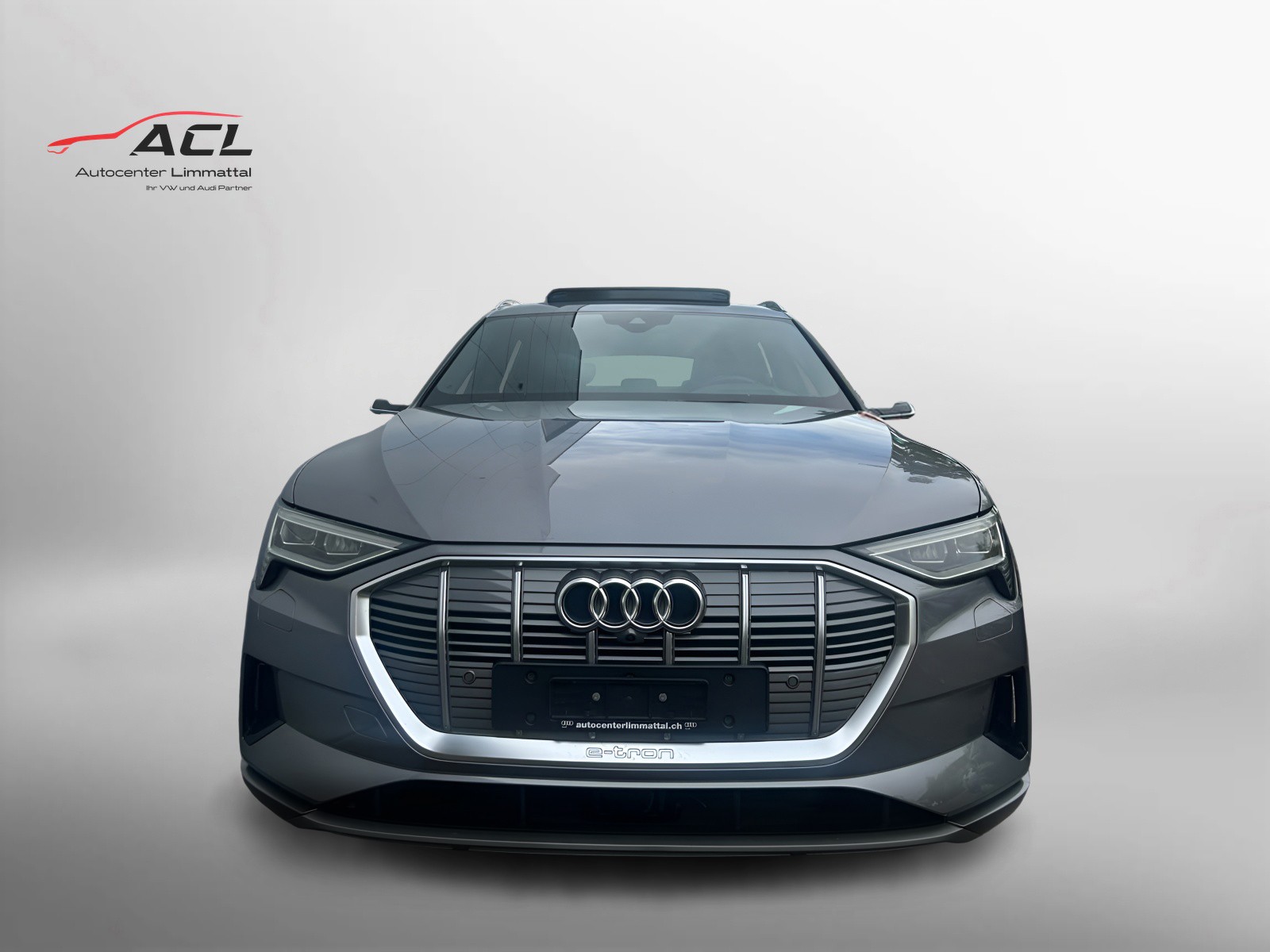 AUDI e-tron 55 Advanced quattro-image-1