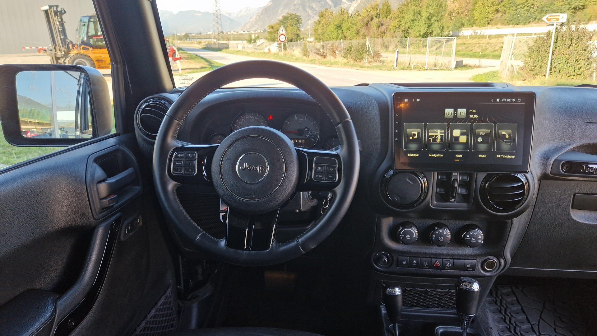 JEEP Wrangler 2.8CRD Unlimited Night Eagle Automatic-image-12