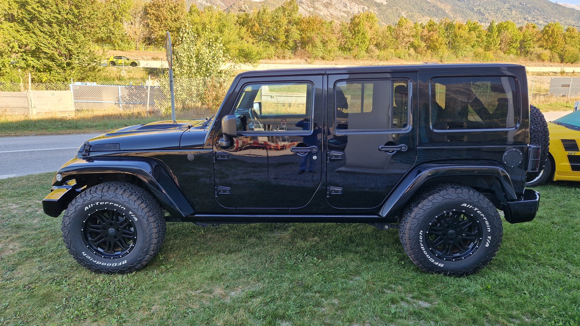 JEEP Wrangler 2.8CRD Unlimited Night Eagle Automatic-image-9