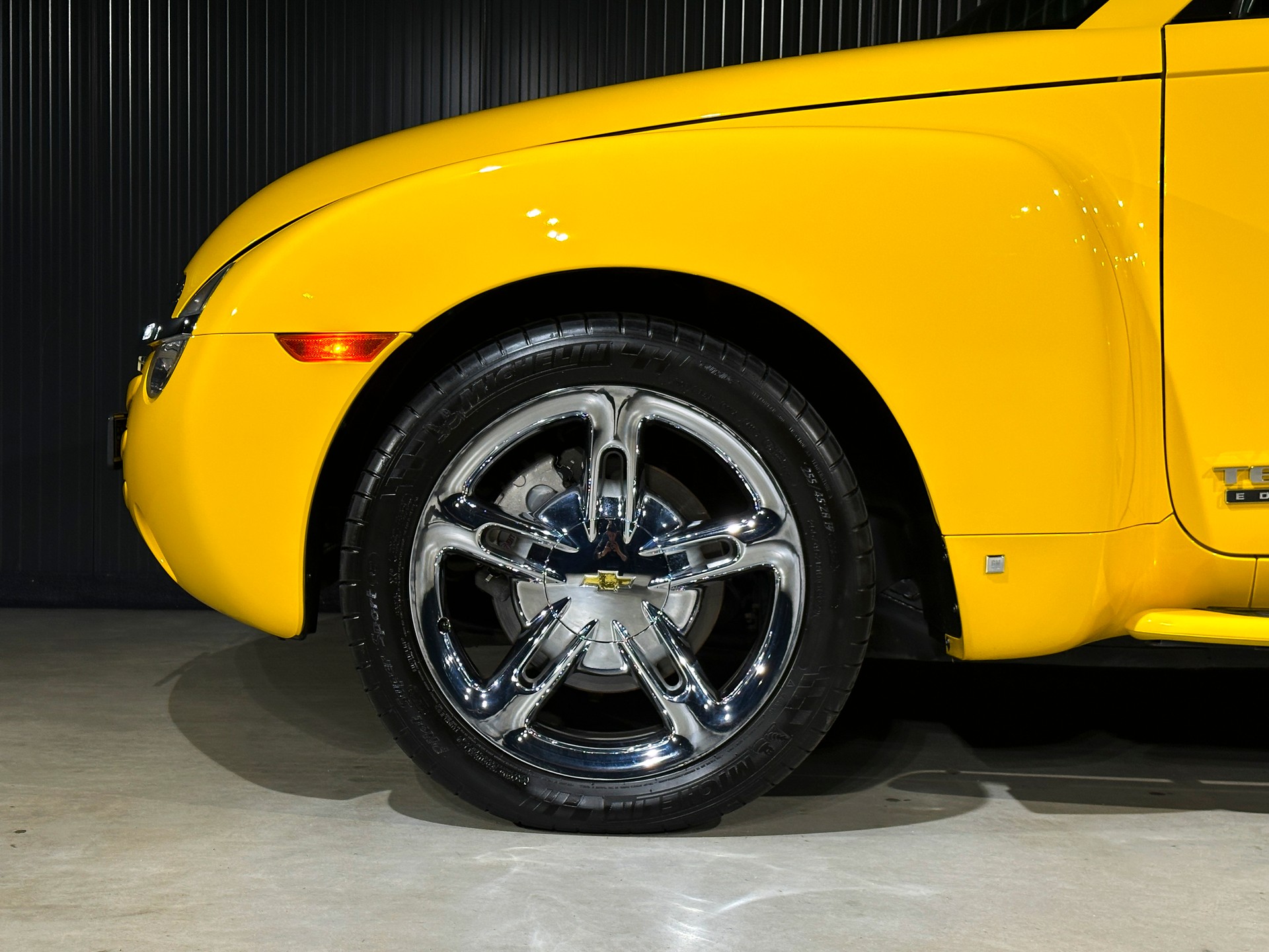 CHEVROLET SSR Roadster V8-image-25