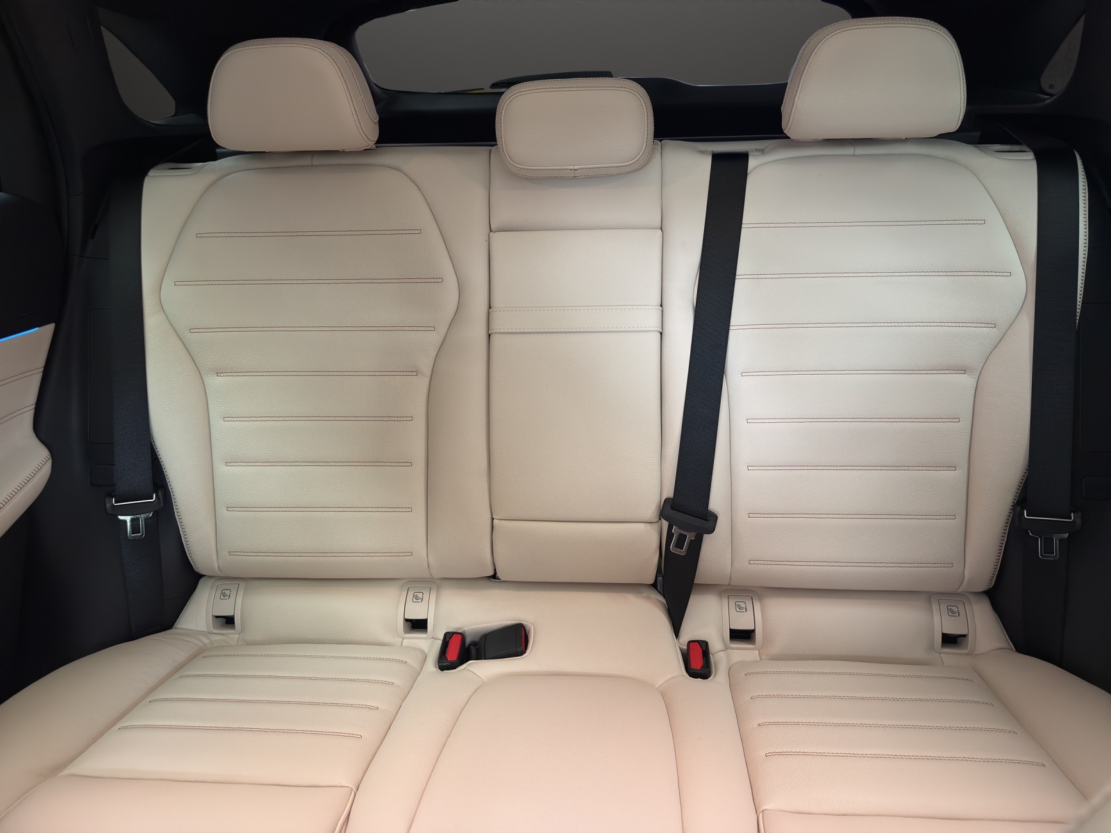 MERCEDES-BENZ GLC 400 4MATIC 94 kWh EQ-image-14
