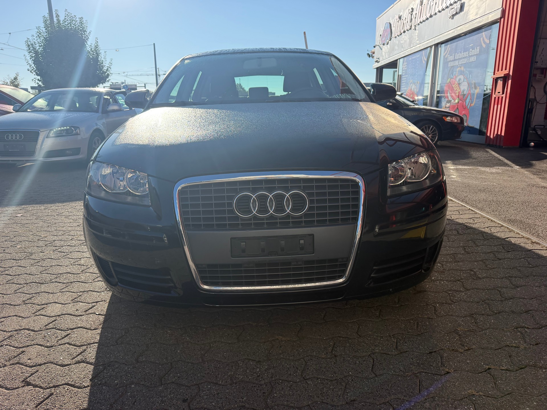 AUDI A3 Sportback 1.8 Turbo FSI Attraction-image-2