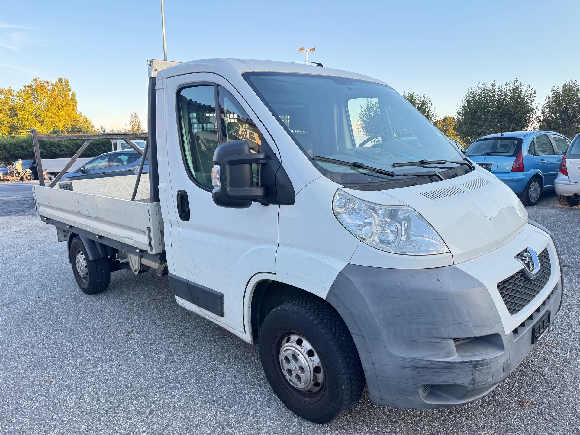 PEUGEOT Boxer 2.2 HDI 335 L2-image-1