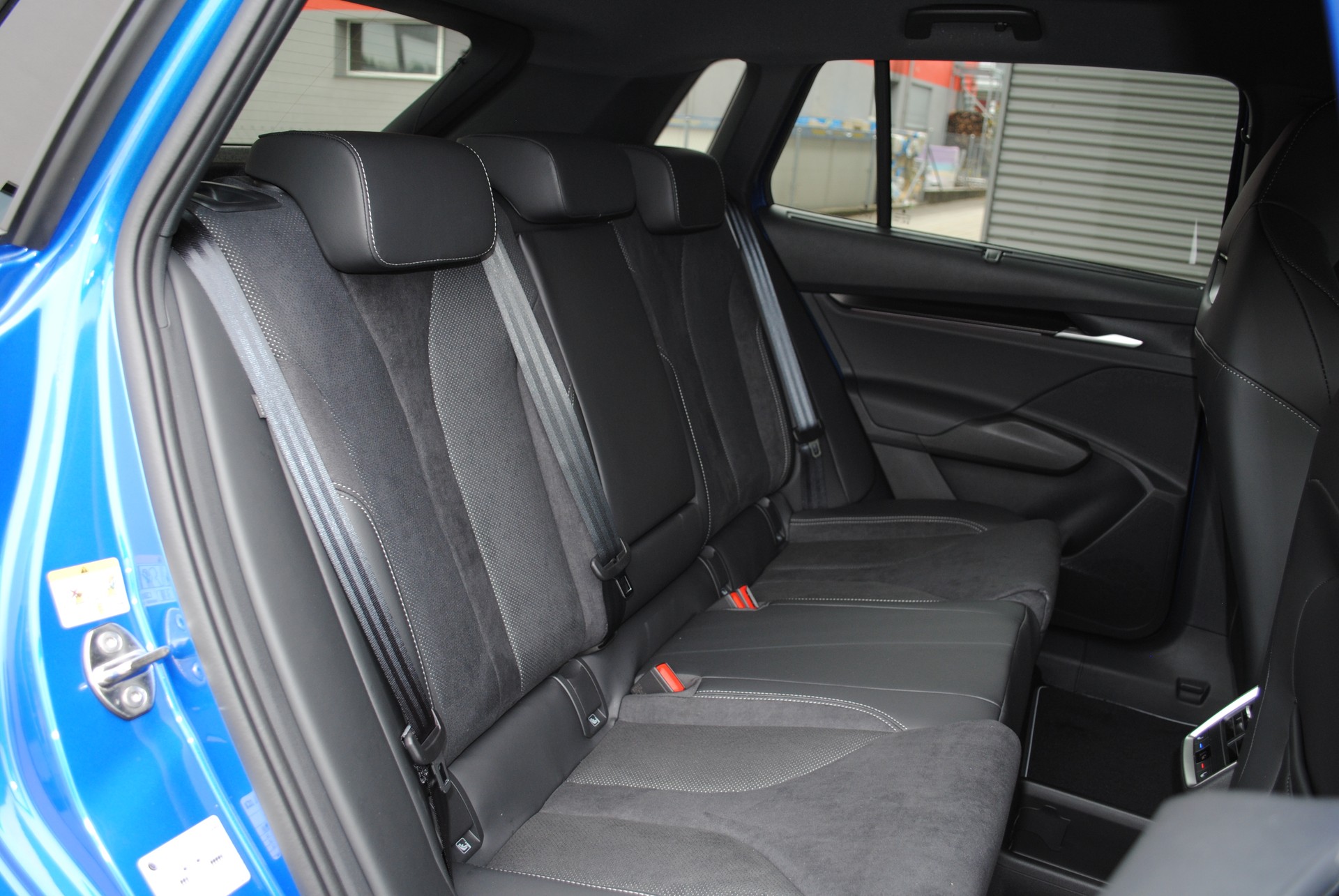 SKODA Elroq 85x Sportline 4x4-image-19