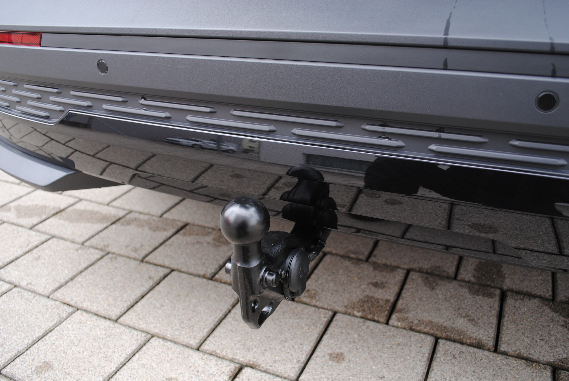 SKODA Elroq 85x Sportline 4x4-image-23