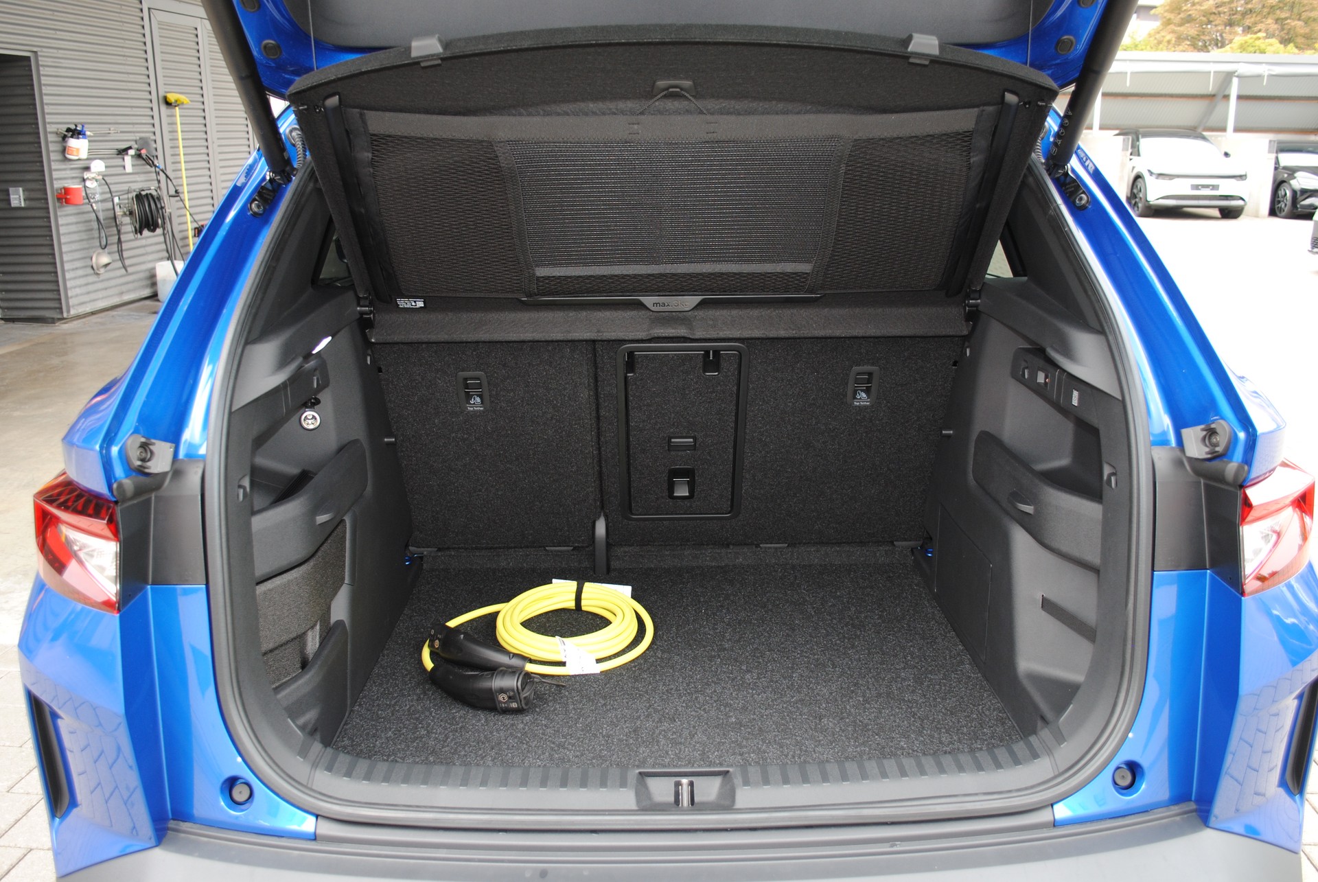 SKODA Elroq 85x Sportline 4x4-image-20