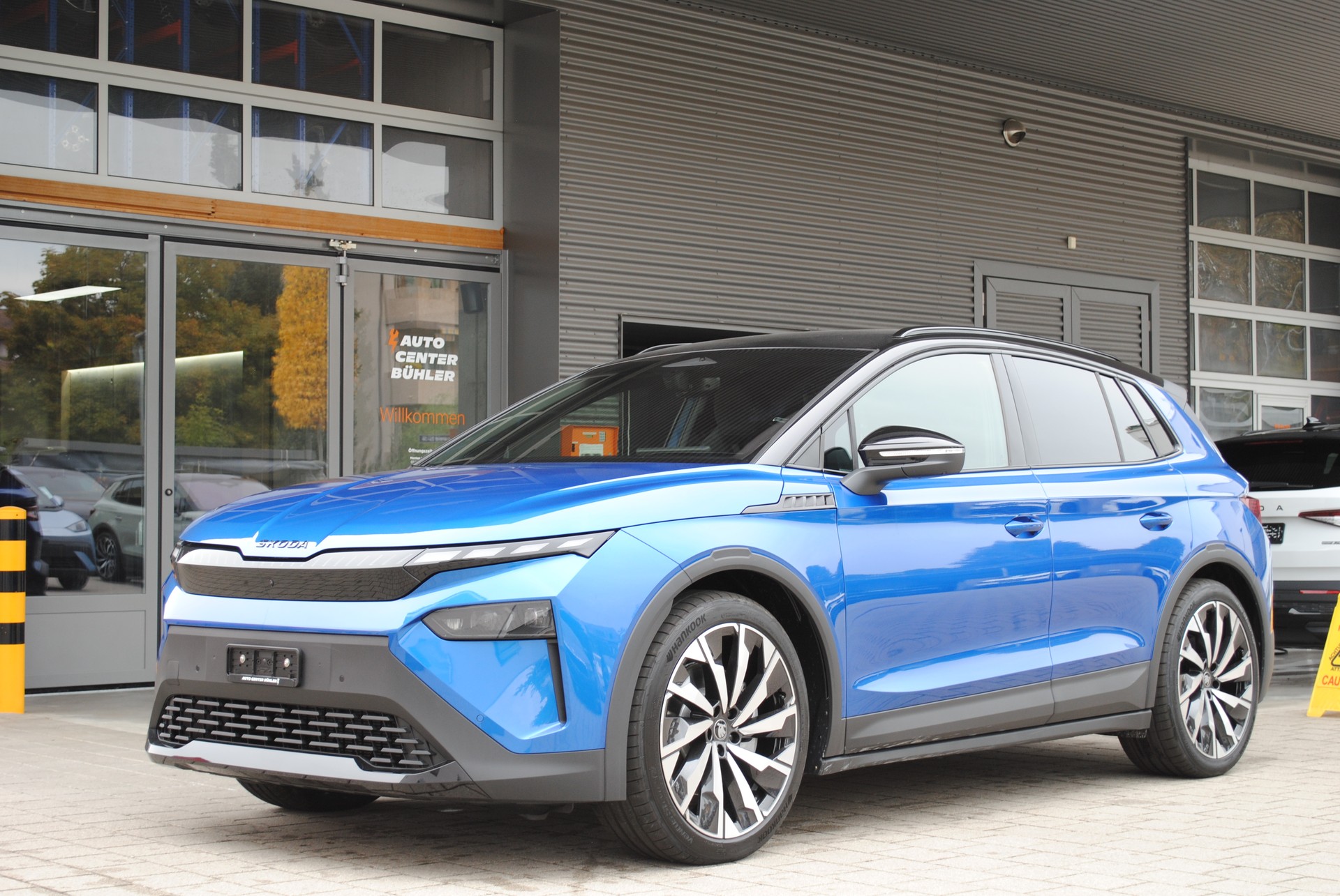 SKODA Elroq 85x Sportline 4x4-image-0