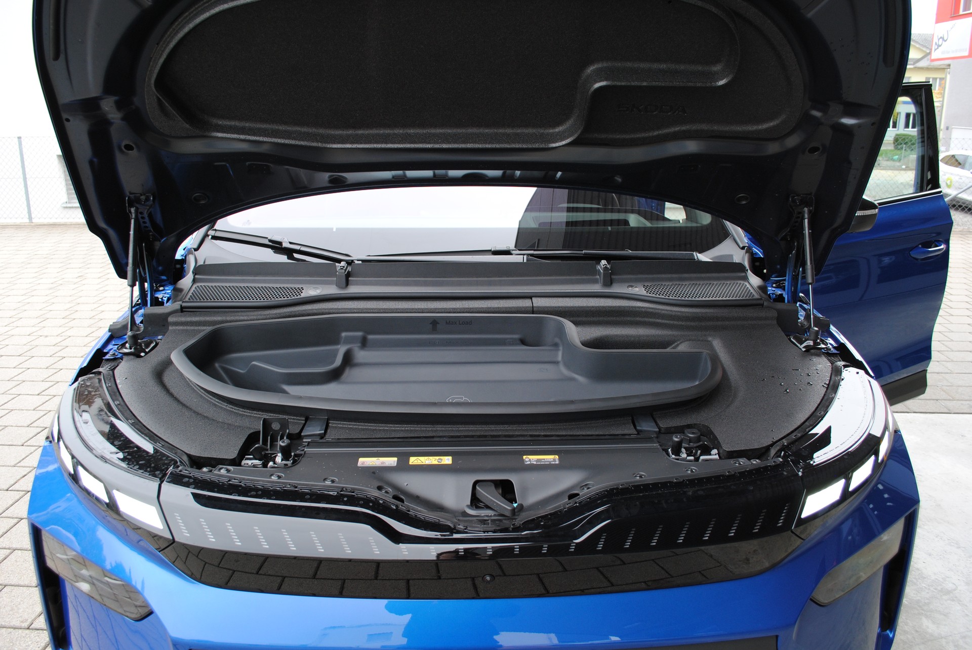 SKODA Elroq 85x Sportline 4x4-image-21