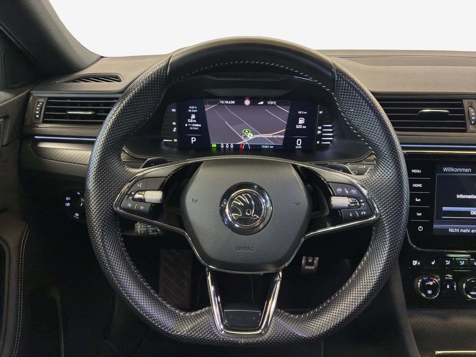 SKODA Superb Combi 2.0 TDi SportLine Light 4x4 DSG-image-9