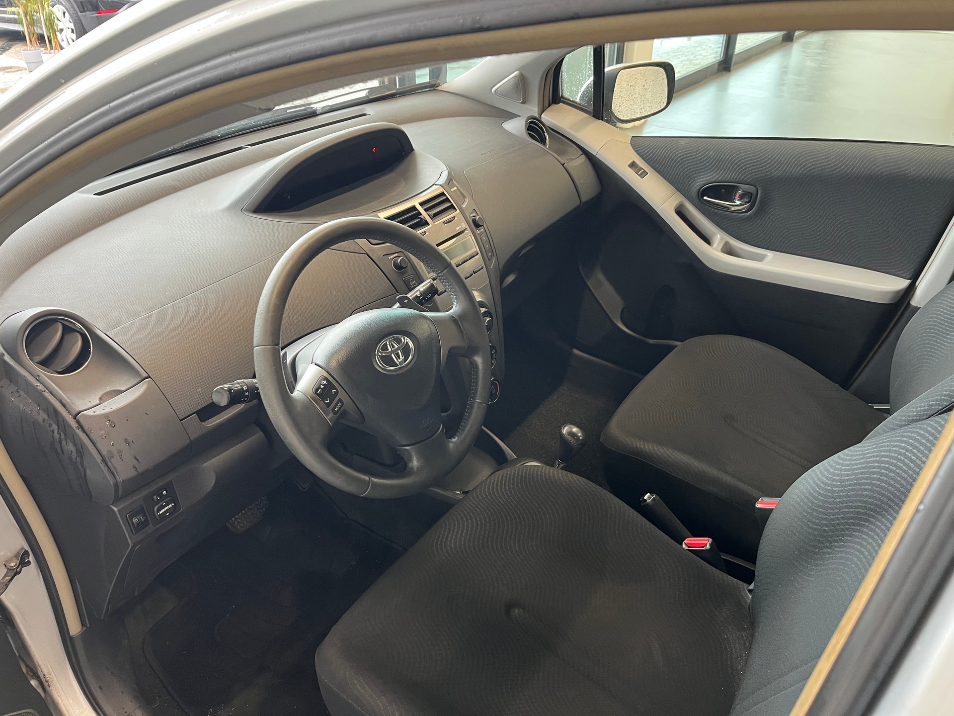 TOYOTA Yaris 1.33 Linea Luna Multimode-image-5
