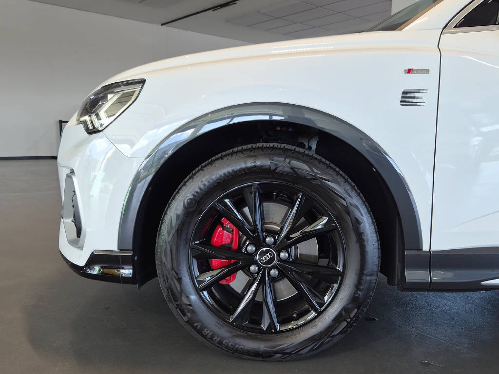 AUDI Q3 Sportback 2.0 40 TFSI S line quattro-image-13