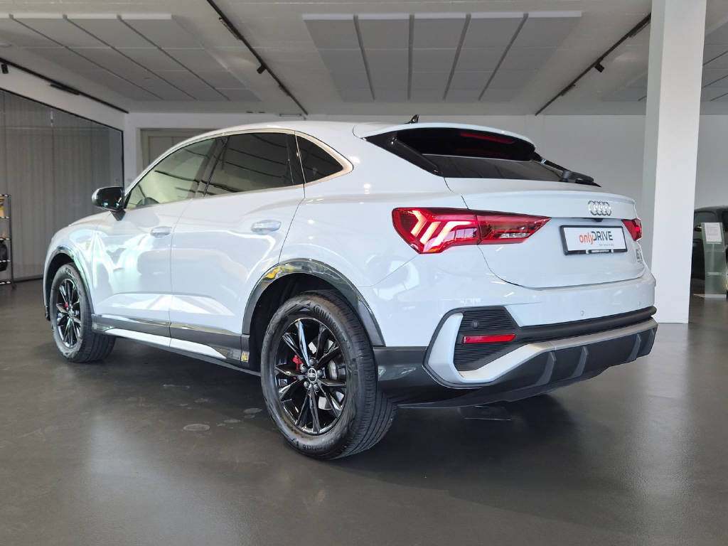 AUDI Q3 Sportback 2.0 40 TFSI S line quattro-image-5