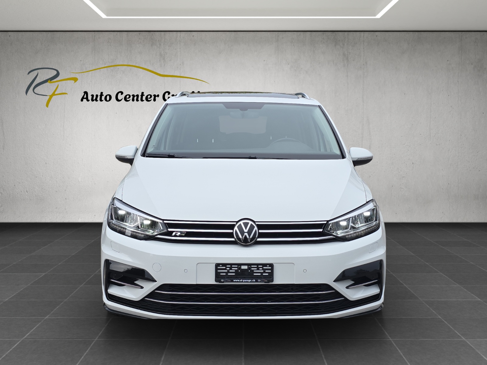 VW Touran 1.5 TSI EVO Highline R-Line 7P DSG-image-1