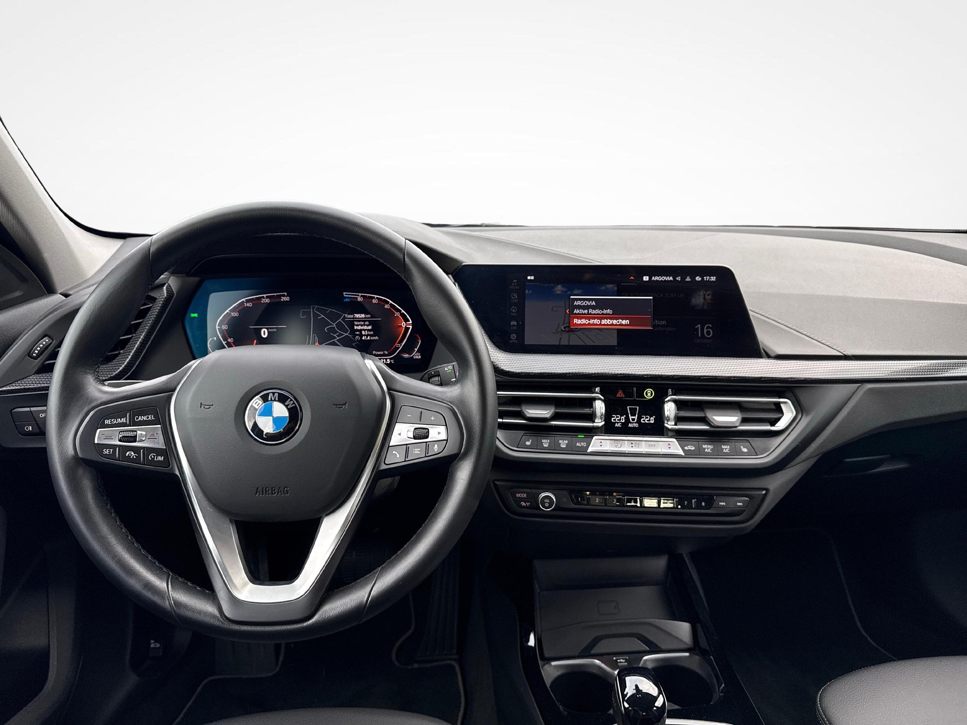 BMW 120d xDrive-image-13