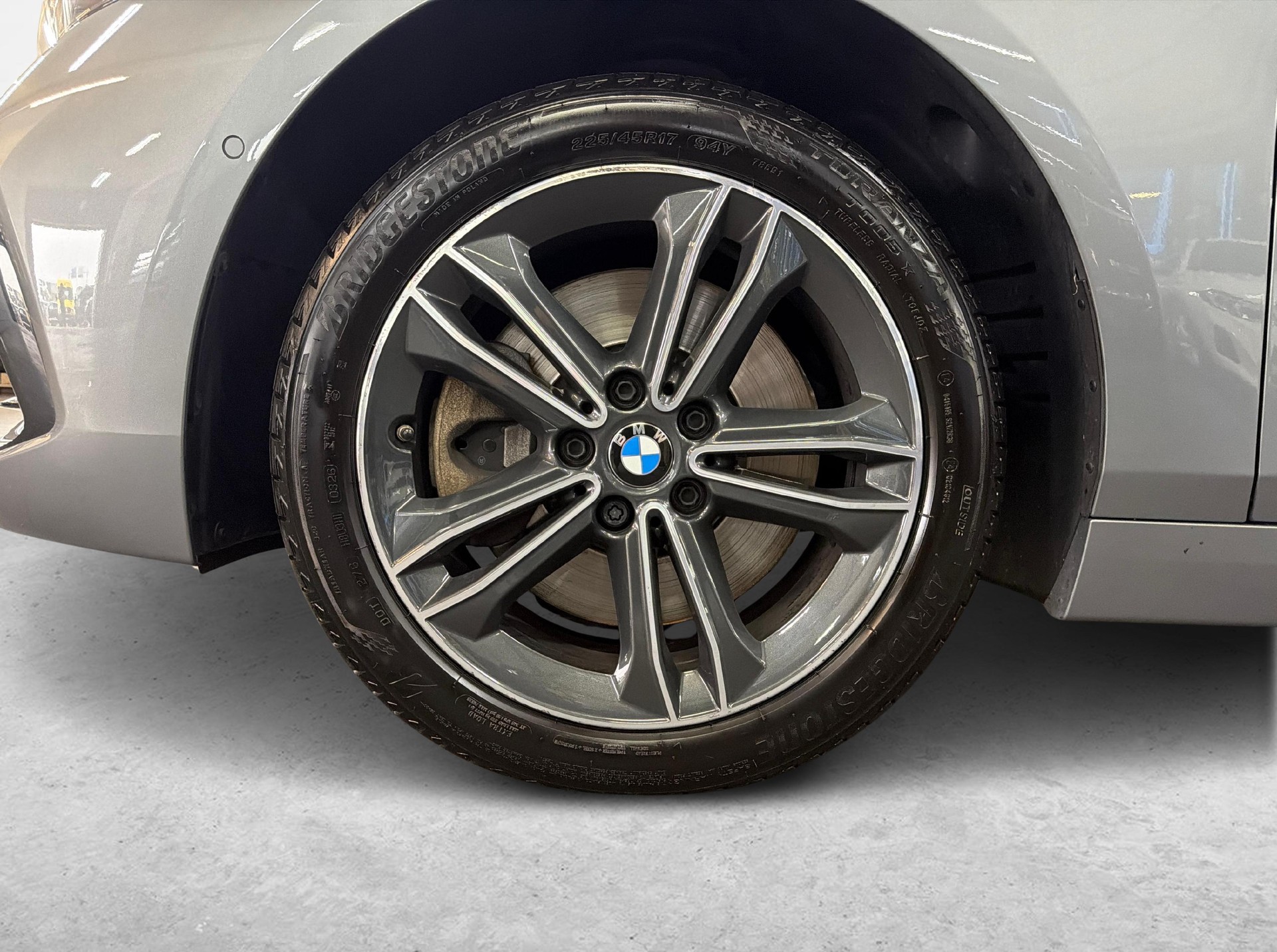 BMW 120d xDrive-image-9