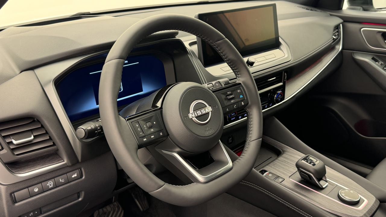 NISSAN Qashqai 1.3 DIG-T MHEV Tekna+ Xtronic 4x4-image-6