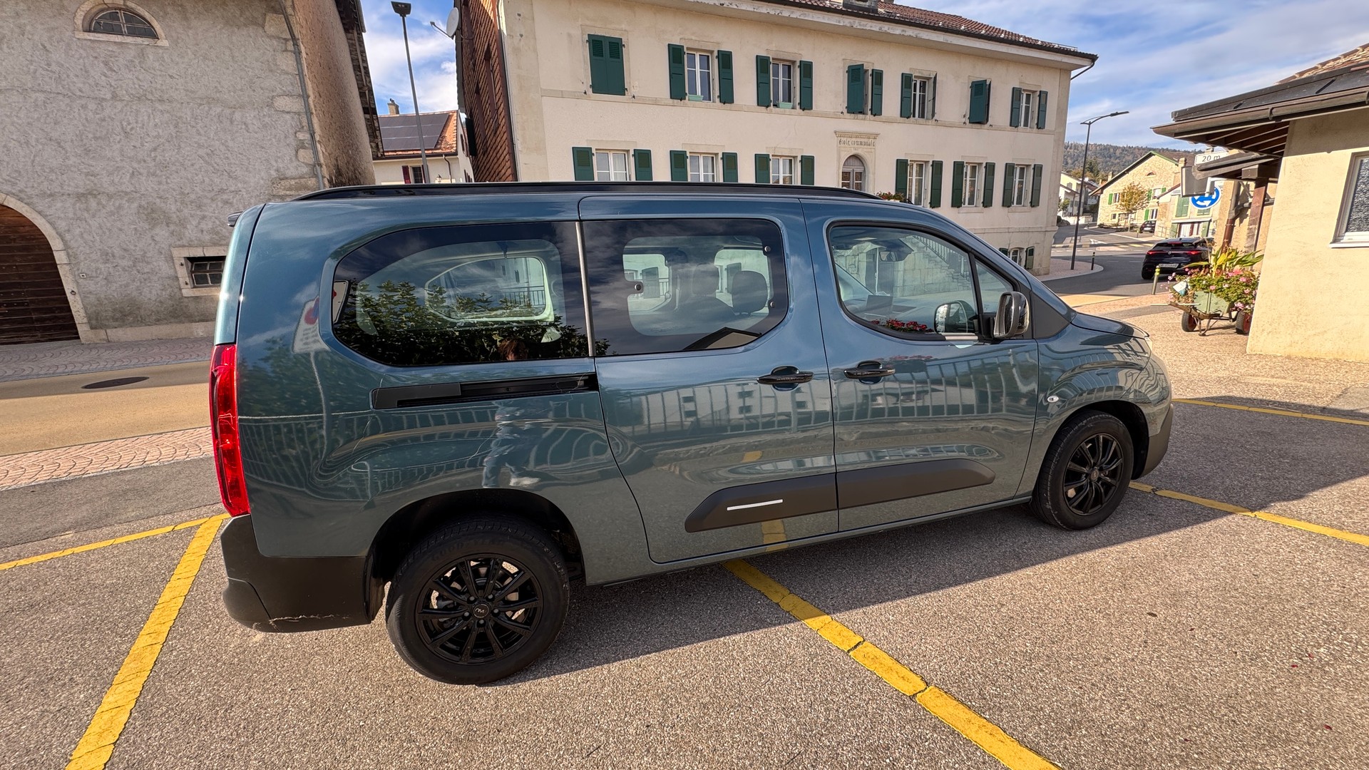 CITROEN 1.5 BlueHDi 130 Tonic-image-1