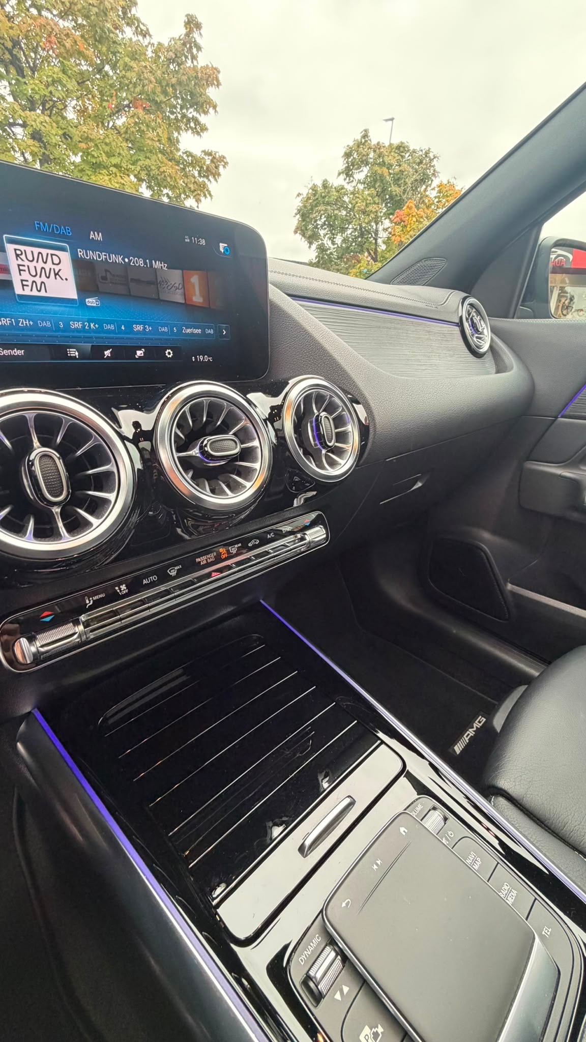 MERCEDES-BENZ GLA 35 AMG 4Matic 8G-Speedshift DCT-image-12