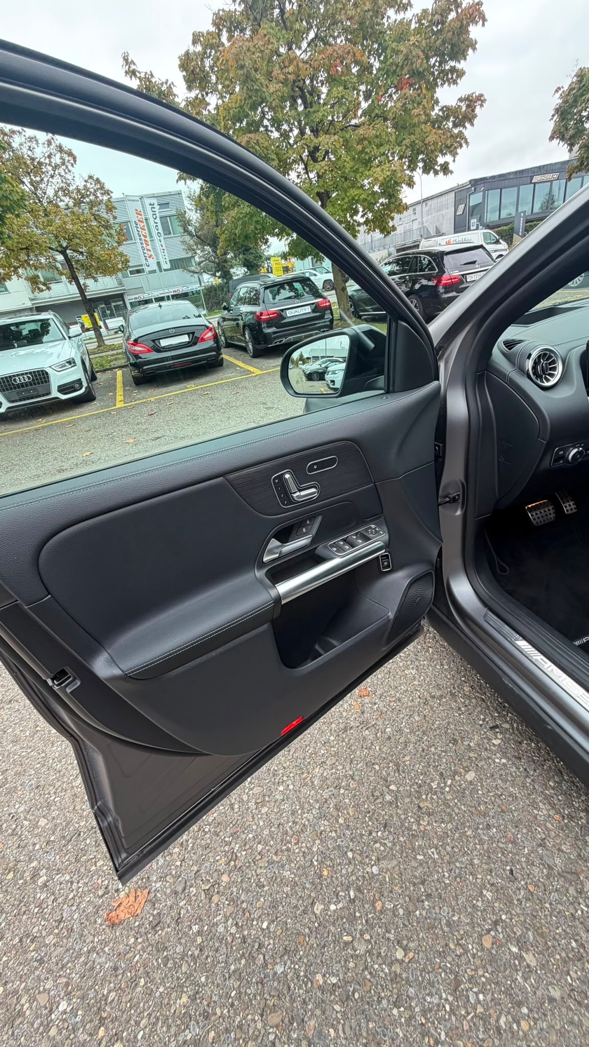 MERCEDES-BENZ GLA 35 AMG 4Matic 8G-Speedshift DCT-image-13