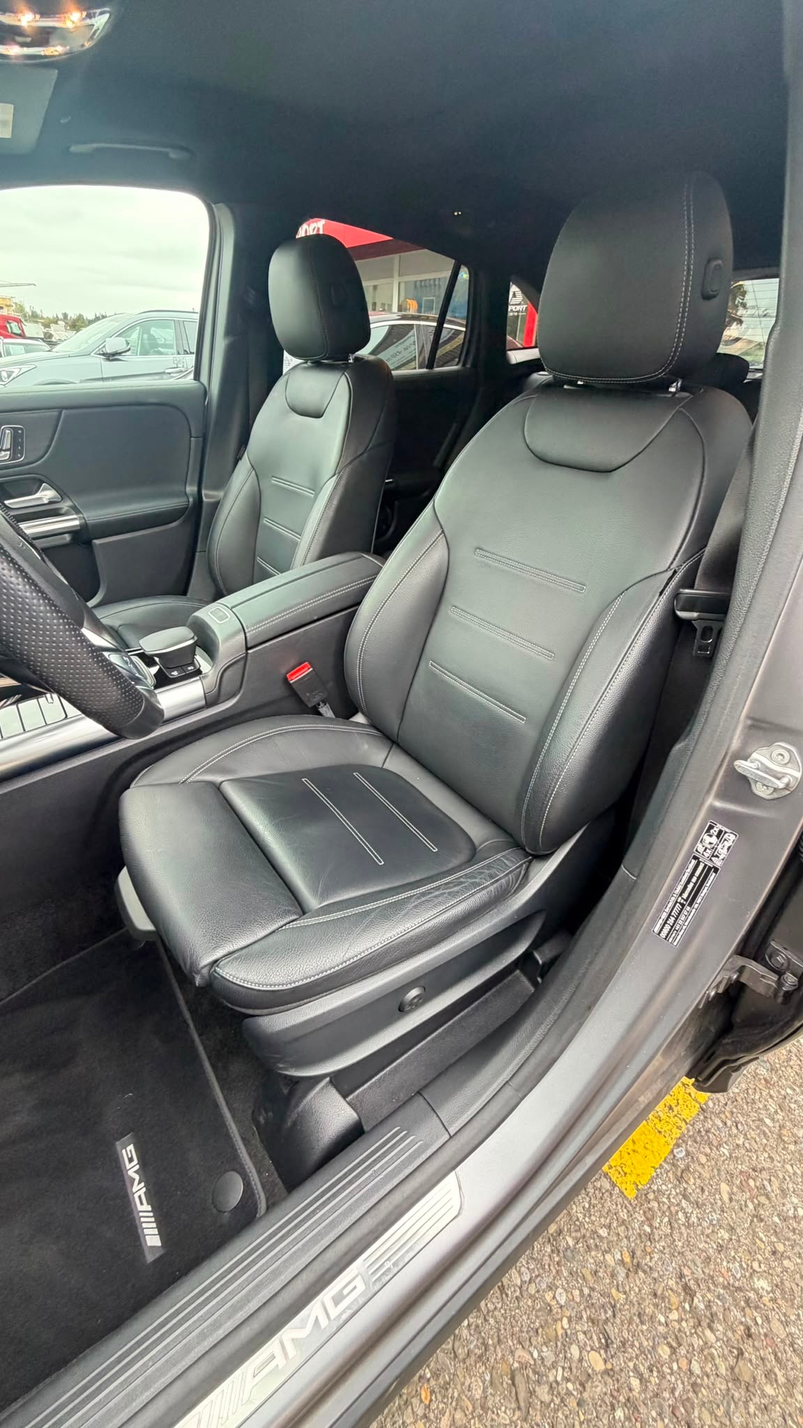 MERCEDES-BENZ GLA 35 AMG 4Matic 8G-Speedshift DCT-image-11