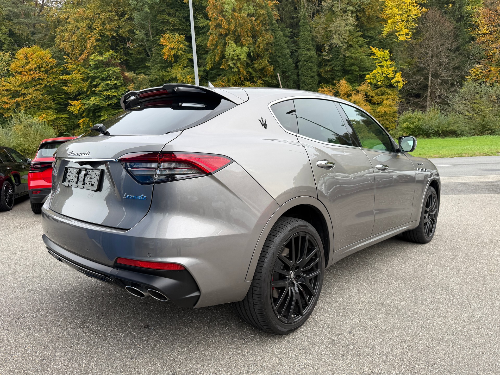 MASERATI Levante S 3.0 V6 Modena S Automatica-image-3