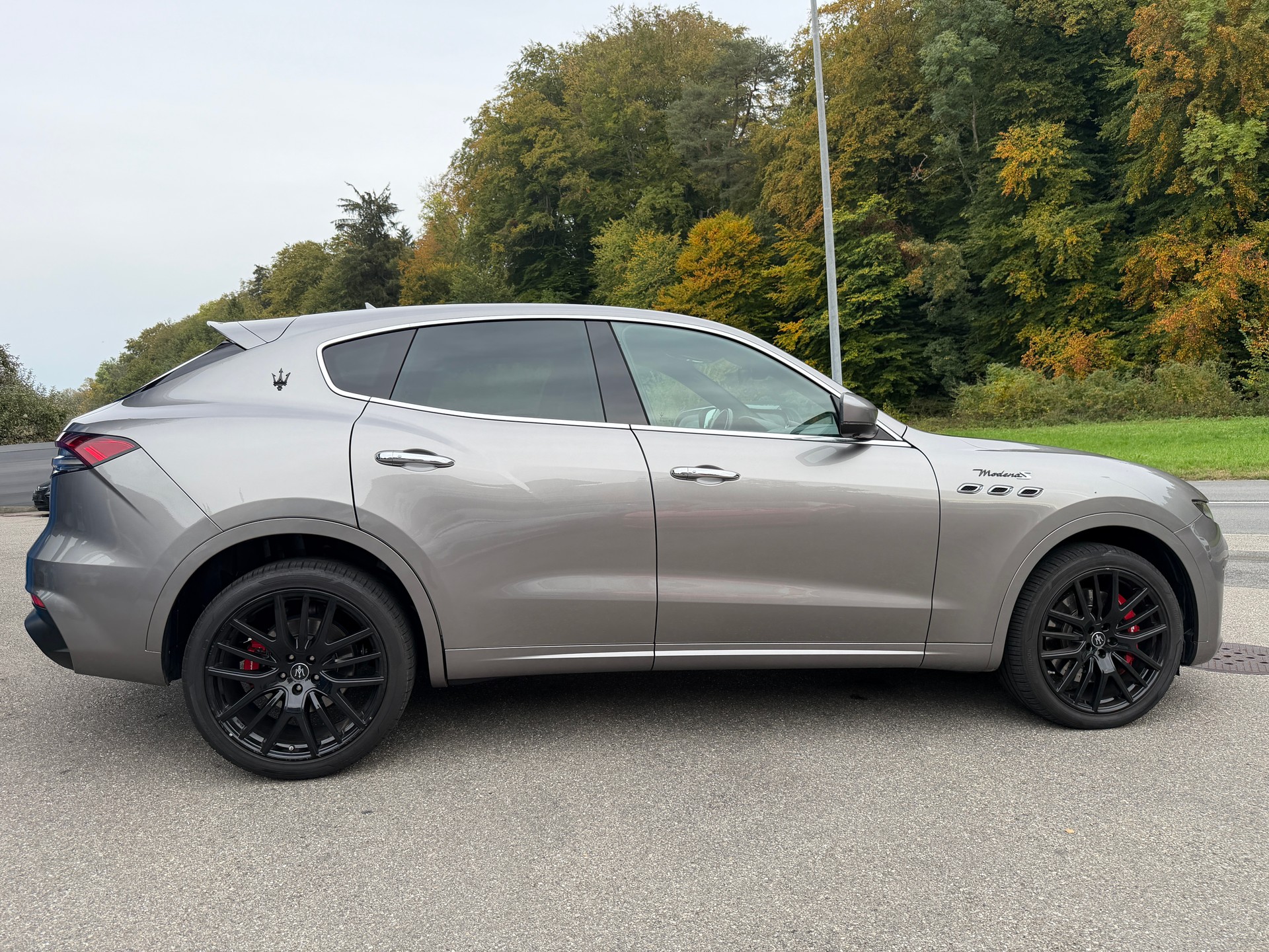 MASERATI Levante S 3.0 V6 Modena S Automatica-image-2