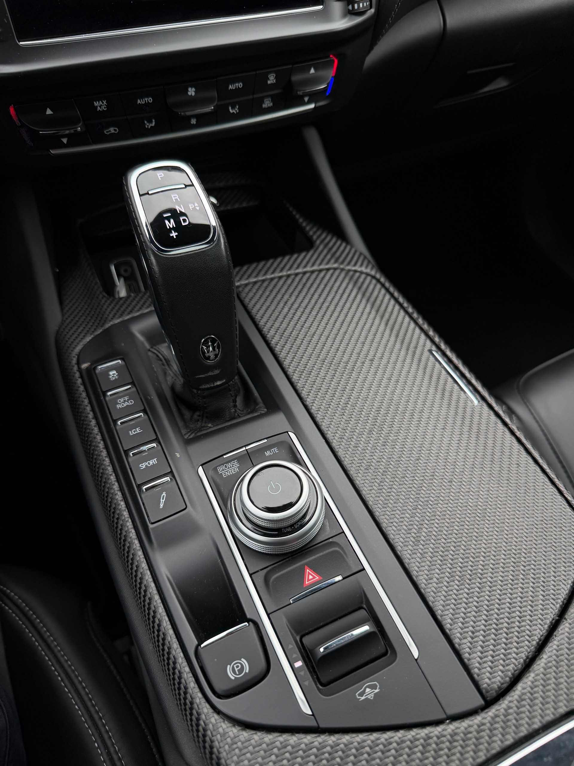 MASERATI Levante S 3.0 V6 Modena S Automatica-image-12