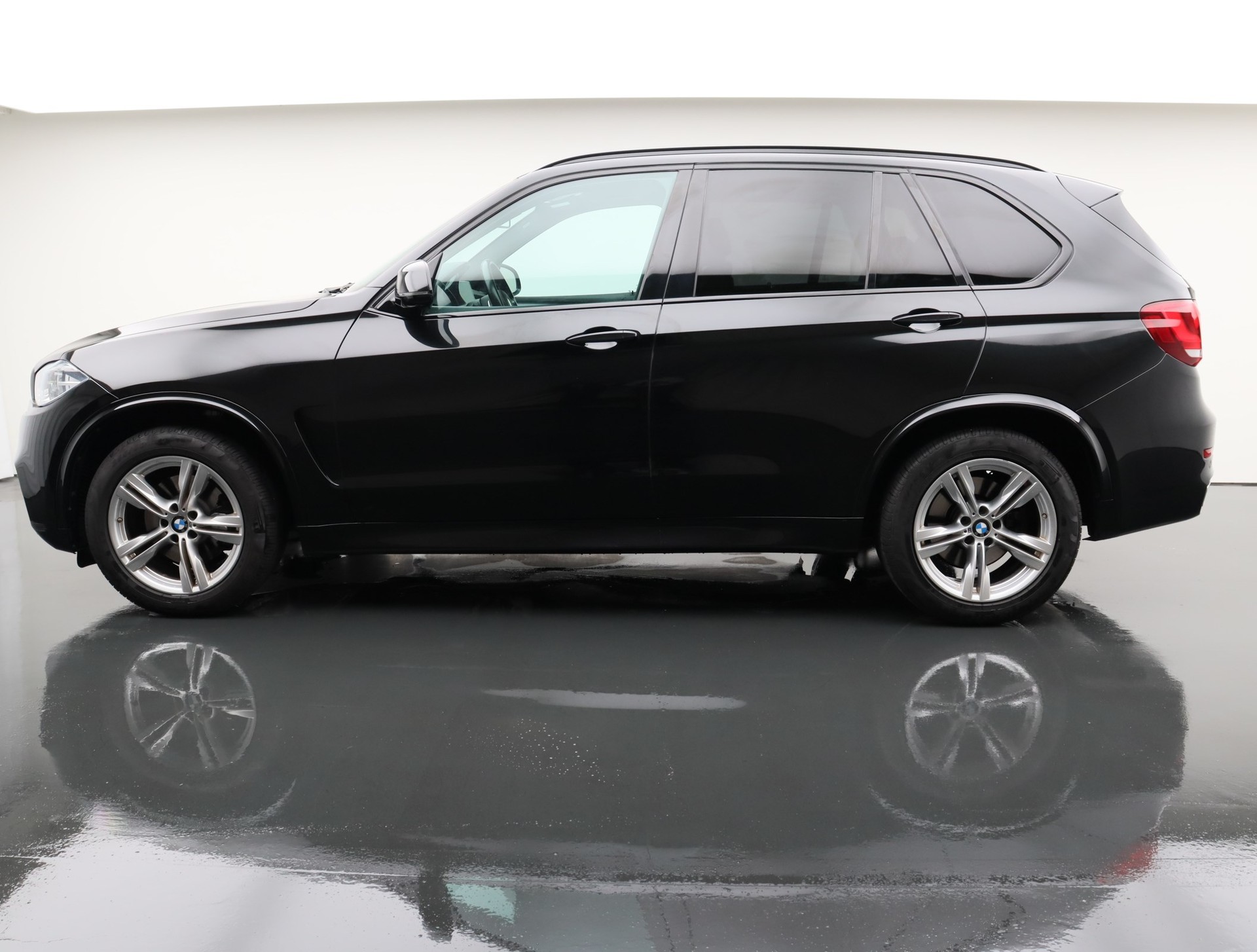 BMW X5 xDrive 40d Steptronic-image-2