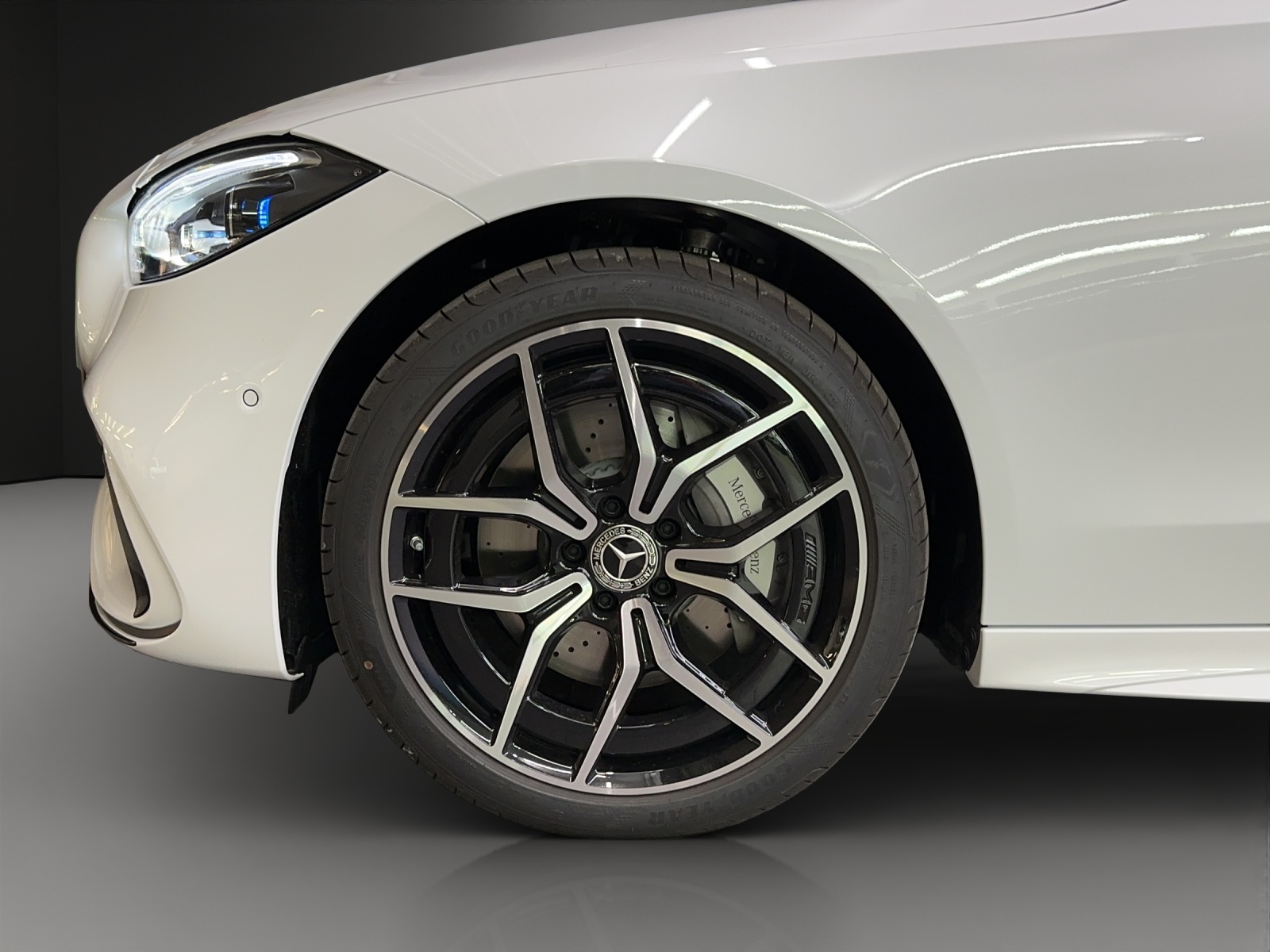 MERCEDES-BENZ C 220 d T 4 Matic Swiss-Star-image-5