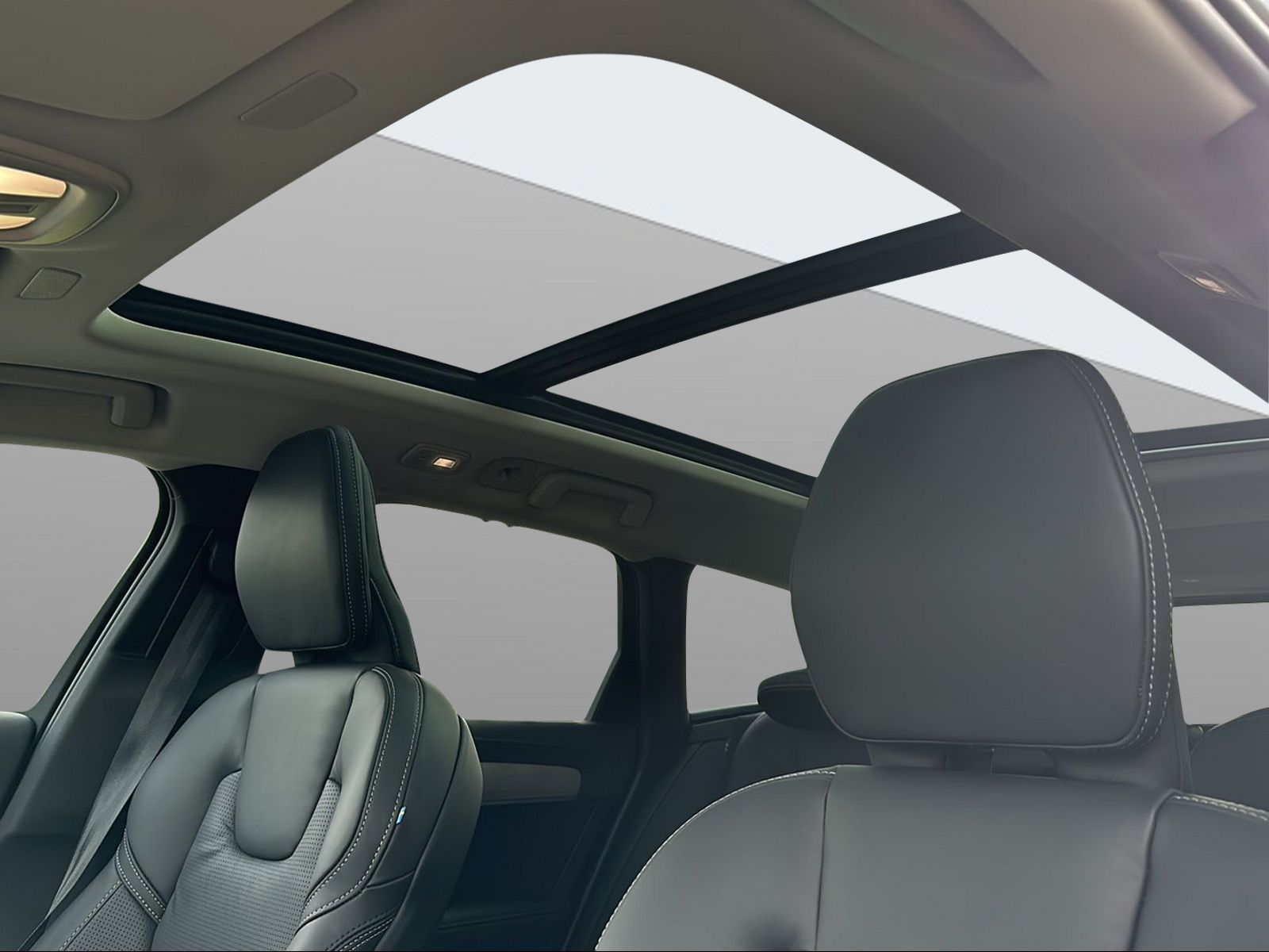 VOLVO V90 Cross Country 2.0 B4 Ultimate AWD-image-15