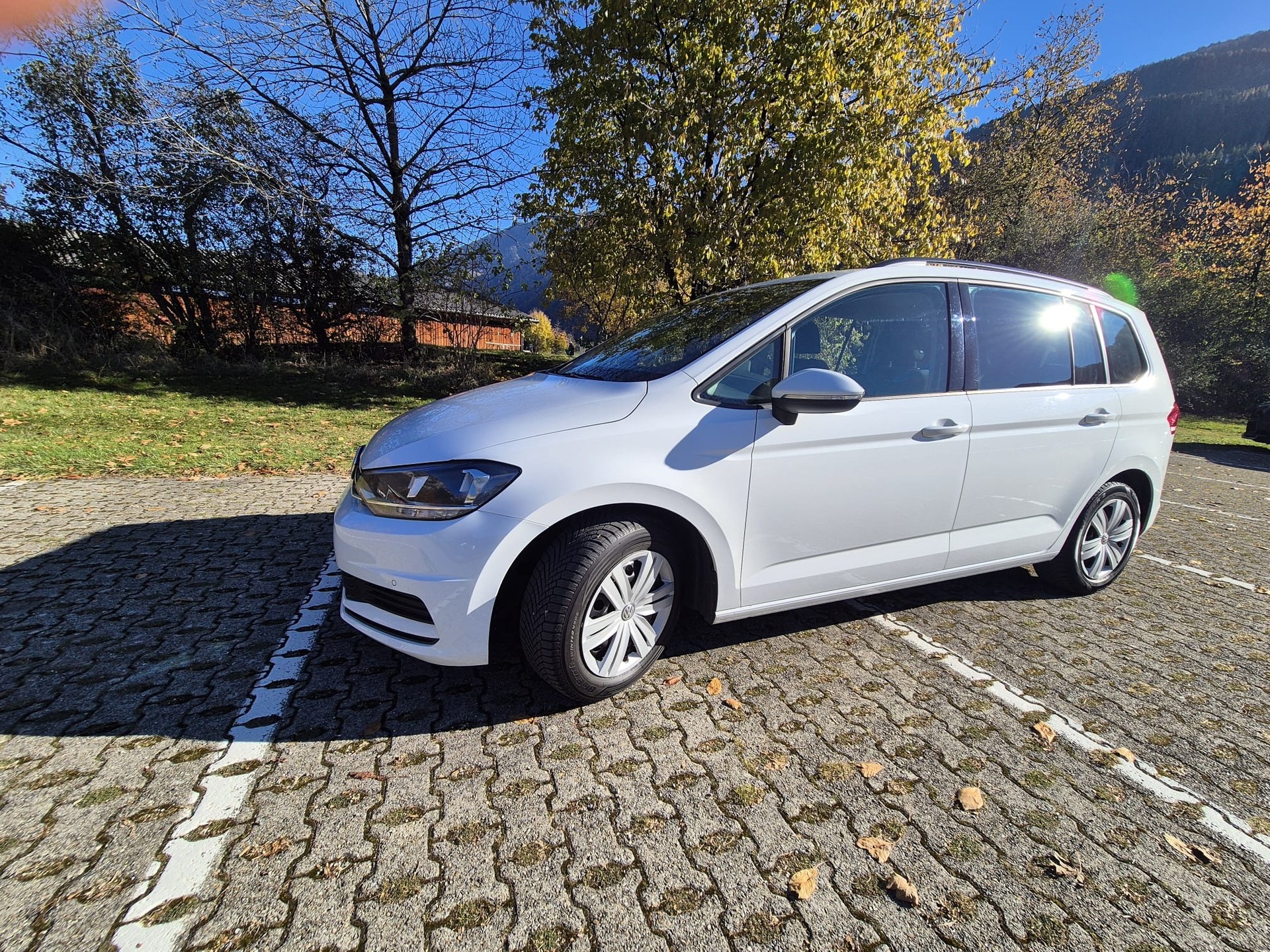 VW Touran 1.6 TDI BlueMotion Technology Trendline DSG