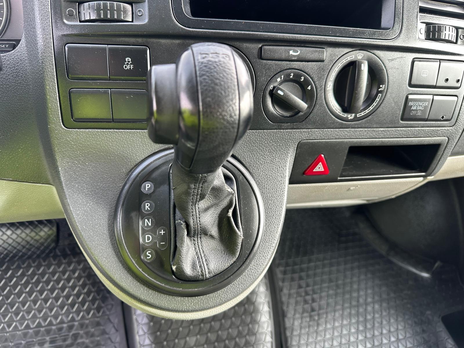 VW T5 2.0 Bi-TDI 4Motion DSG-image-1