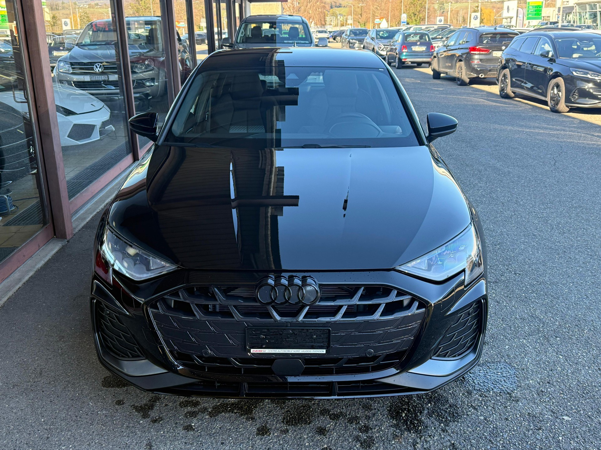 AUDI A3 Sportback 35 TFSI S line S-tronic-image-2