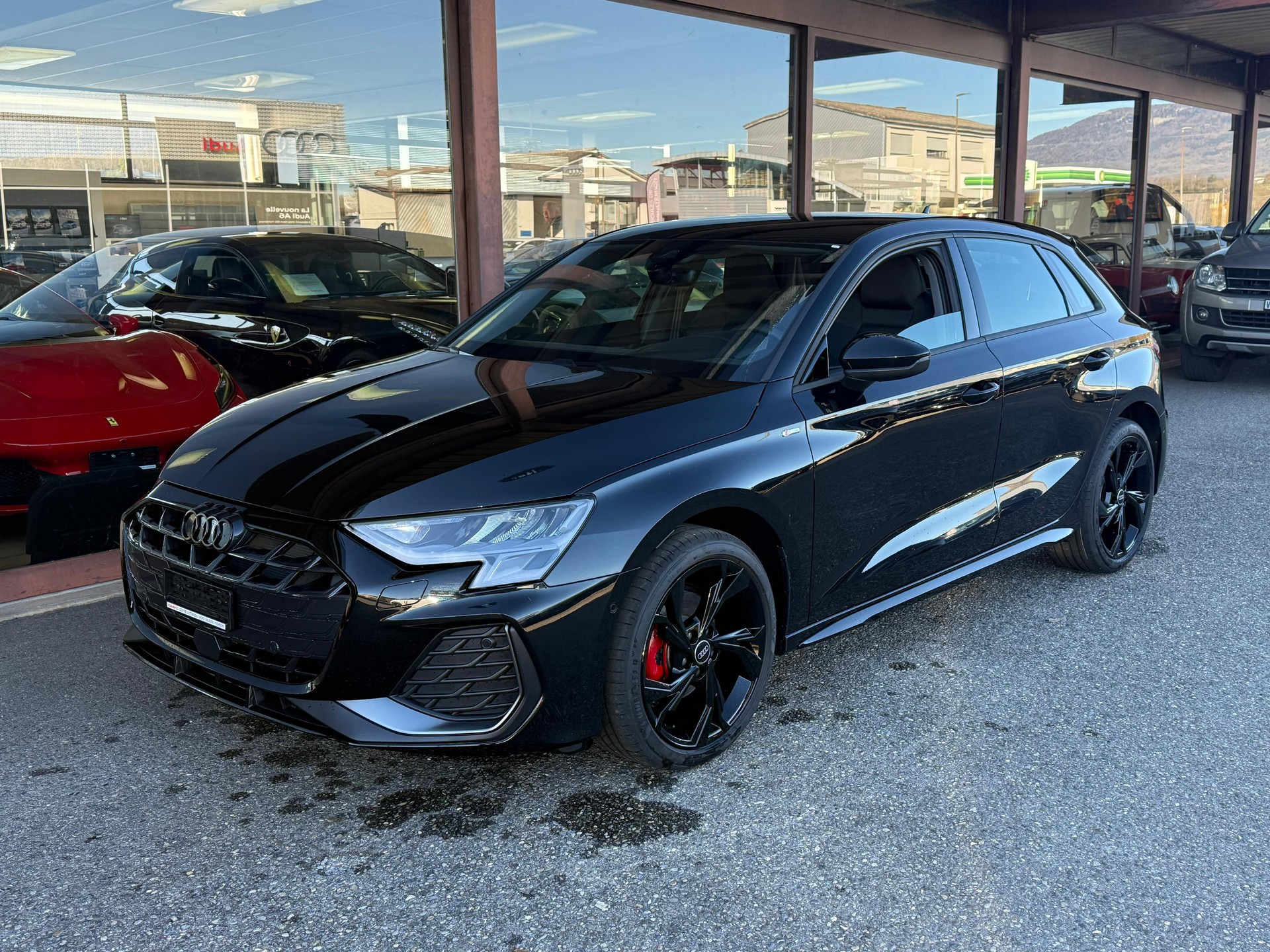 AUDI A3 Sportback 35 TFSI S line S-tronic-image-1