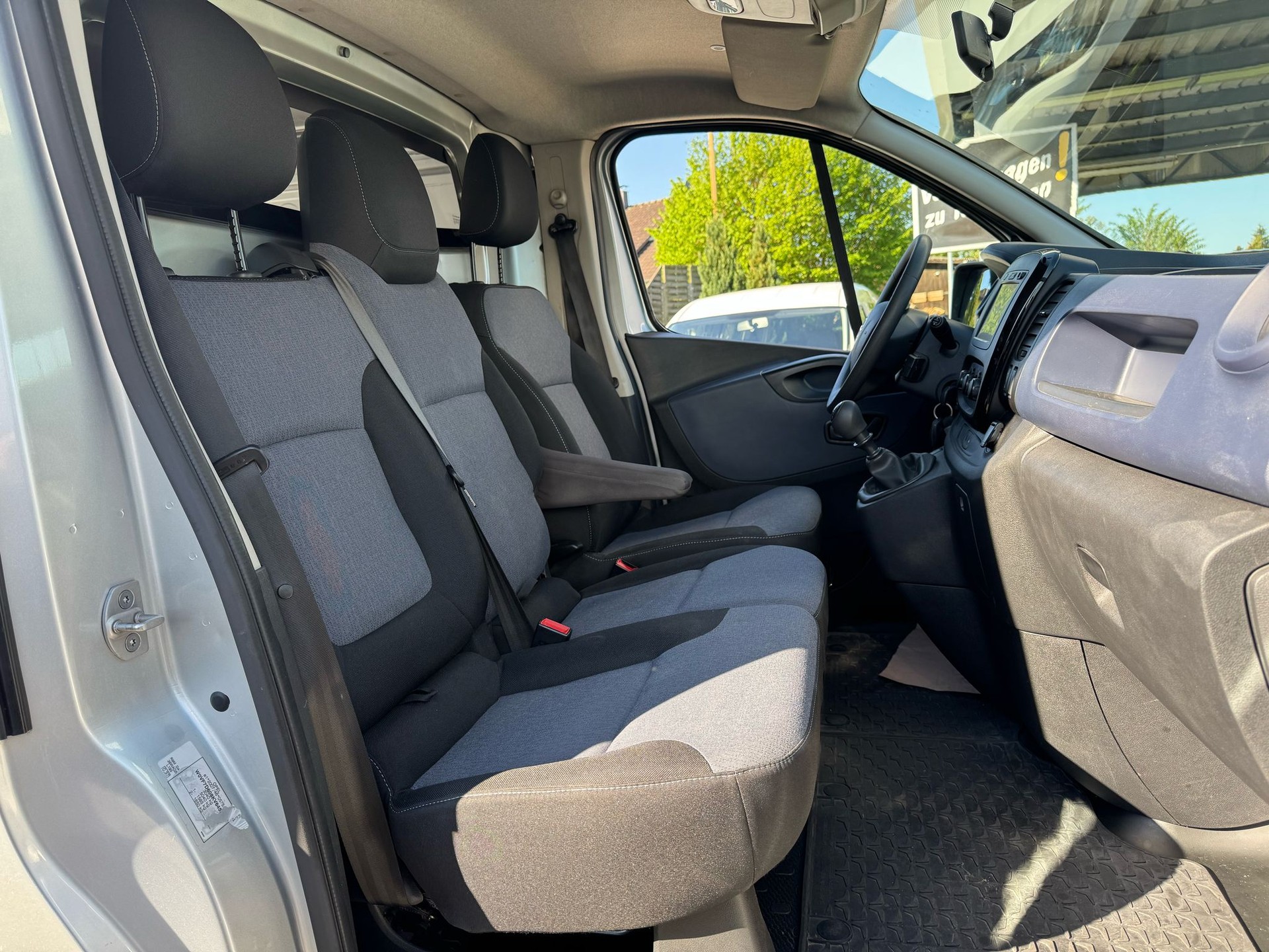 OPEL Vivaro 1.6 BiTurbo CDTI ecoFLEX 2.9t L2H1-image-11