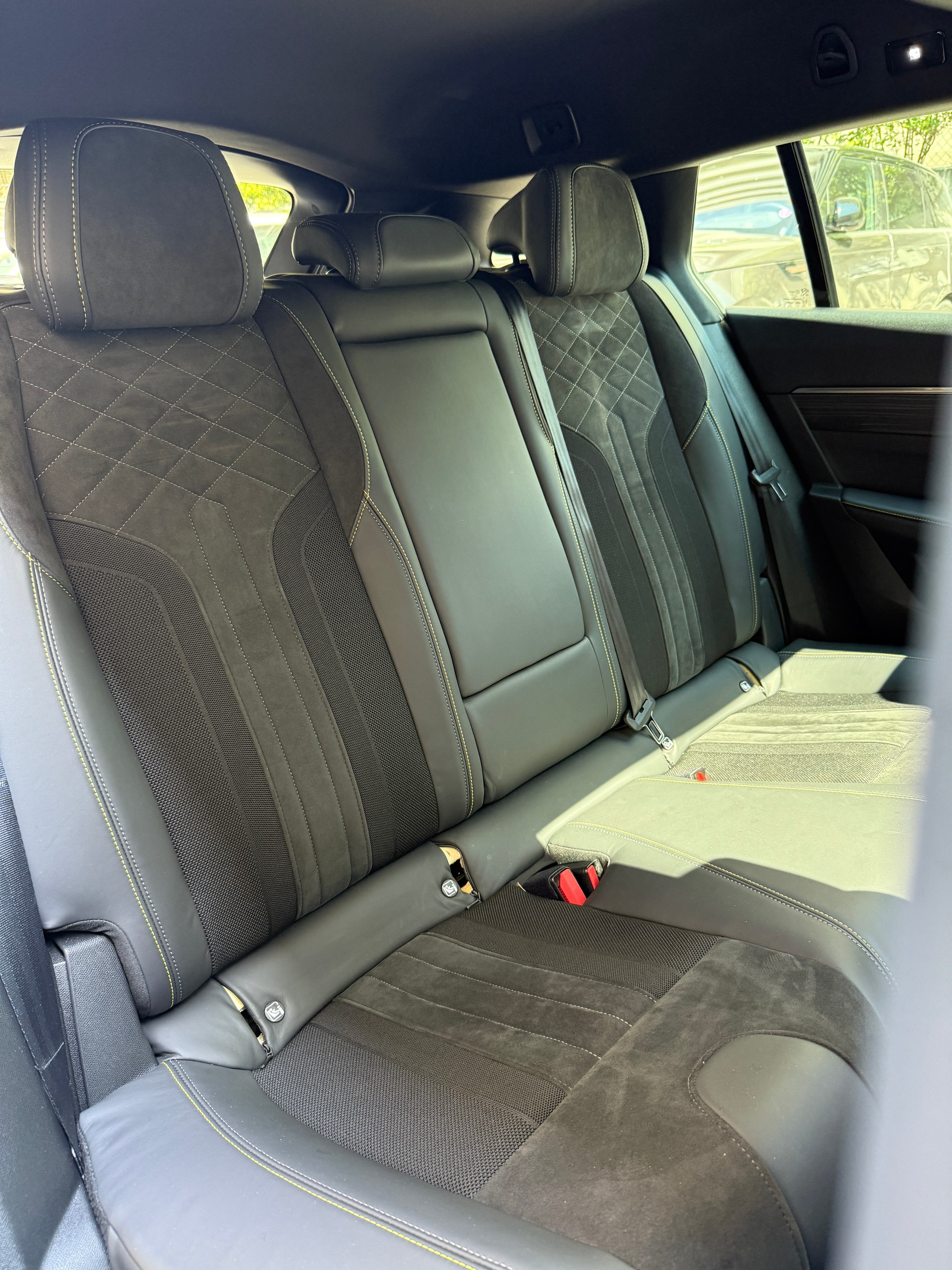 PEUGEOT 508 SW Hybrid4 360 e Sport Engineered-image-15