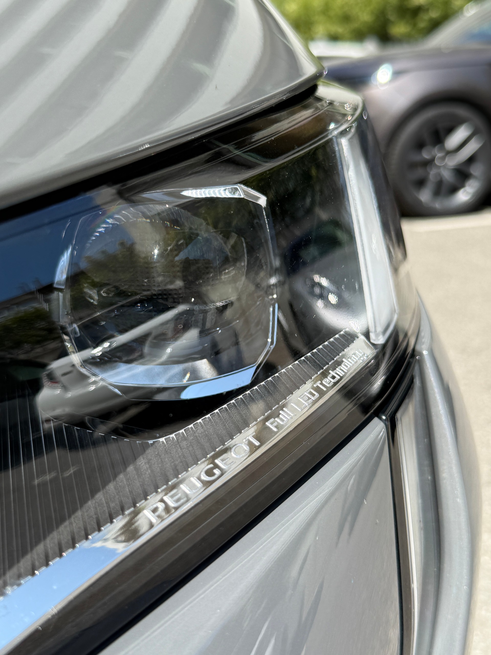 PEUGEOT 508 SW Hybrid4 360 e Sport Engineered-image-2