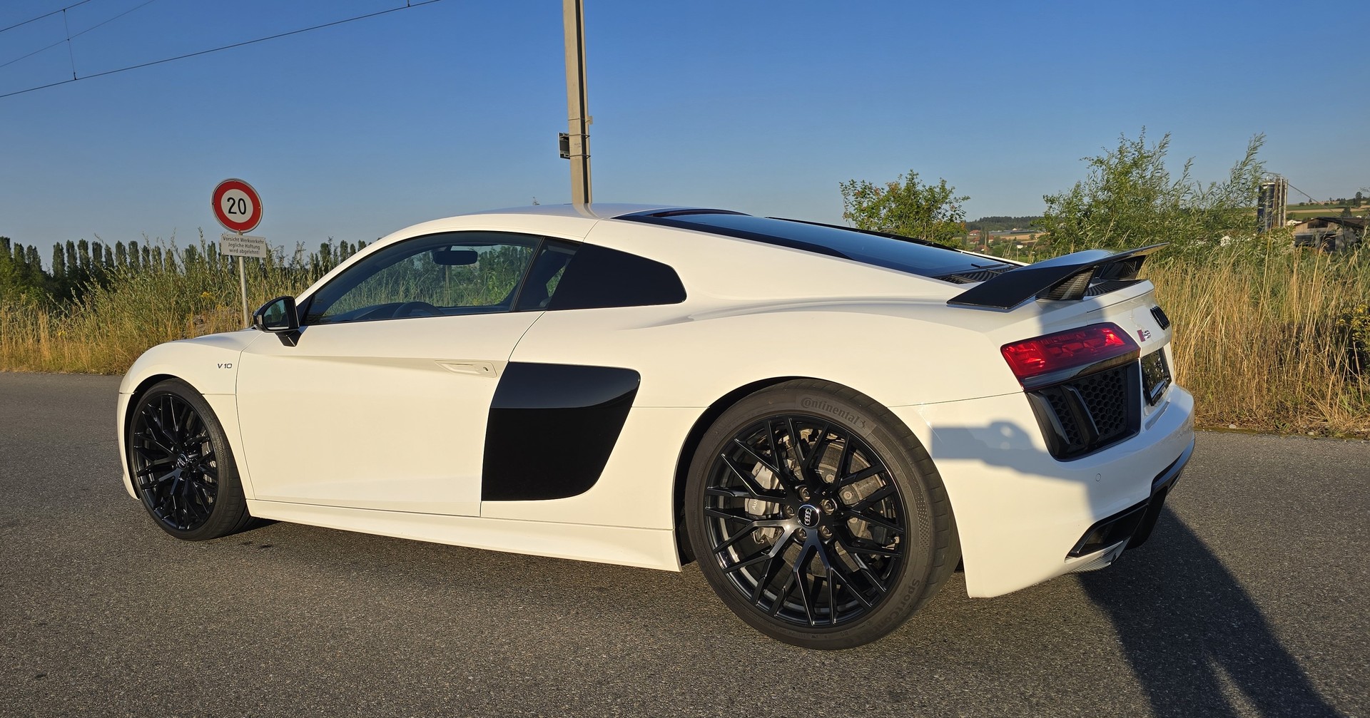 AUDI R8 Coupé 5.2 plus S-Tronic Carbon-image-4