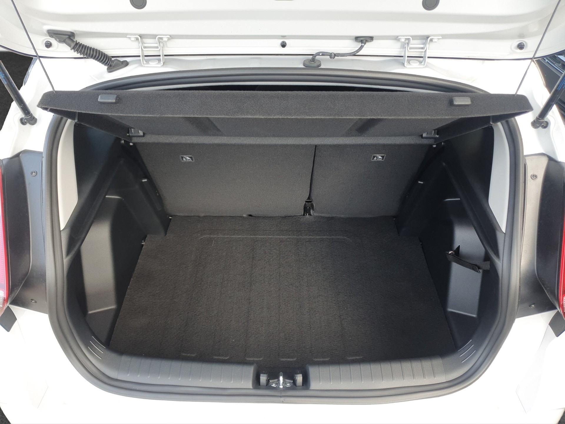 HYUNDAI Bayon 1.0 T-GDi Amplia Auto.-image-12