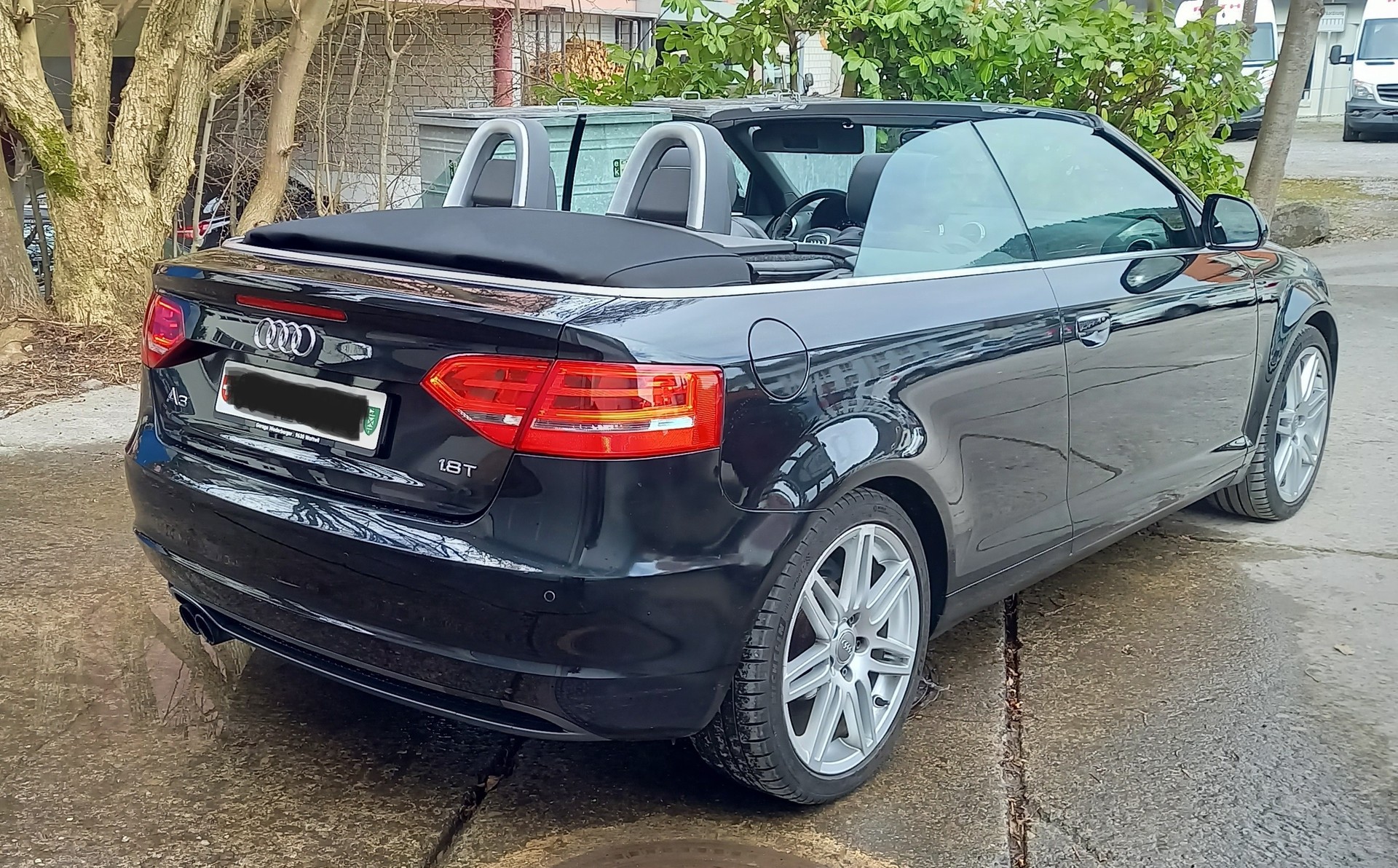 AUDI A3 Cabriolet 1.8 TFSI Style-image-1