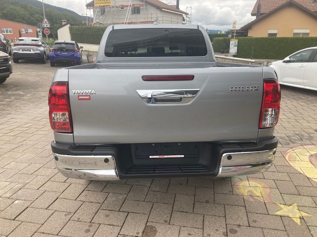 TOYOTA Hilux 2.8d MHEV Style Double Cab 4x4-image-5