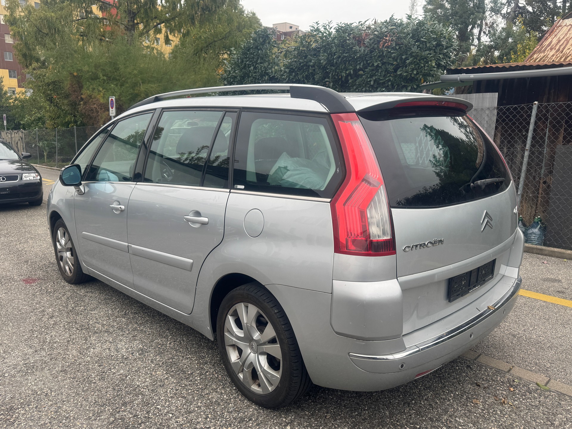 CITROEN Grand C4 Picasso 2.0i 16V Exclusive-image-5