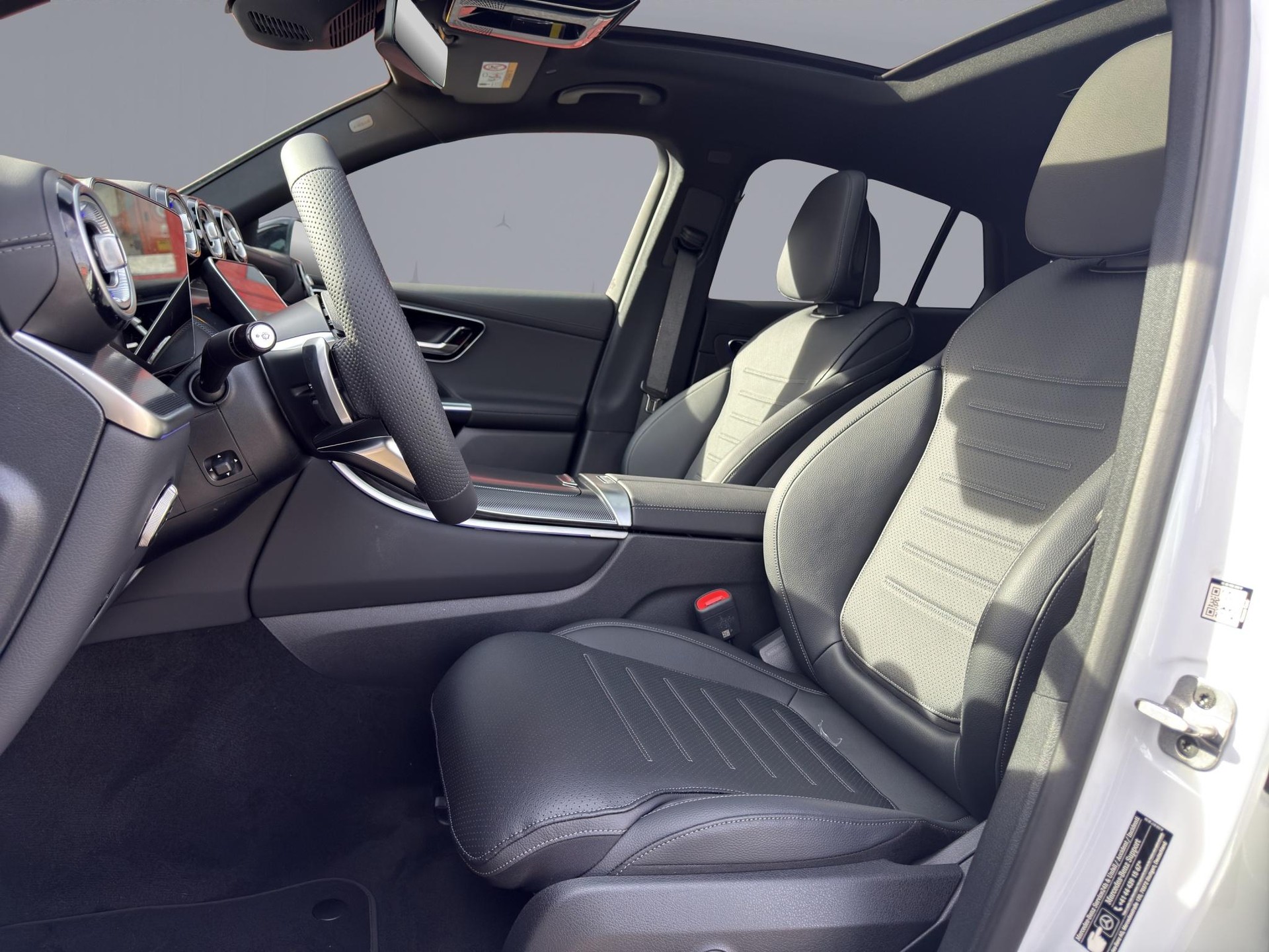 MERCEDES-BENZ GLC 300 AMG Line 4matic Coupé-image-10
