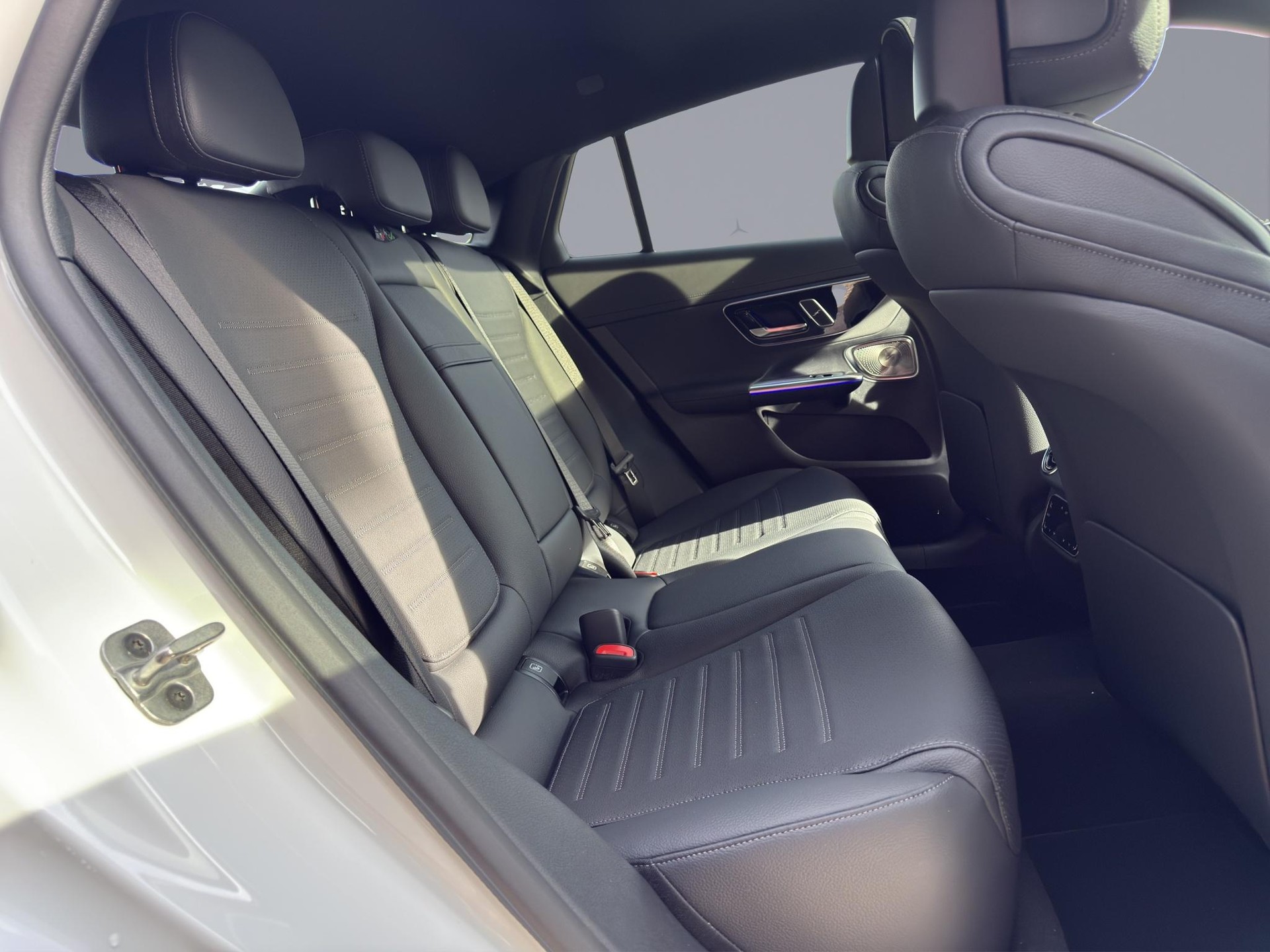 MERCEDES-BENZ GLC 300 AMG Line 4matic Coupé-image-18