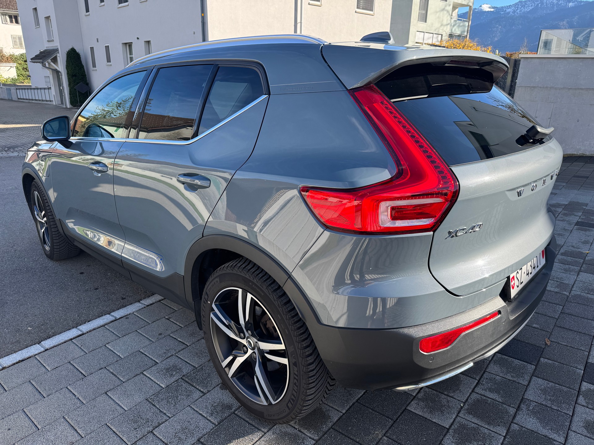 VOLVO XC40 T5 TwE Inscription / Garantie bis 04.2027 / 1. Hand (CH) / Polestar / ab MFK-image-3