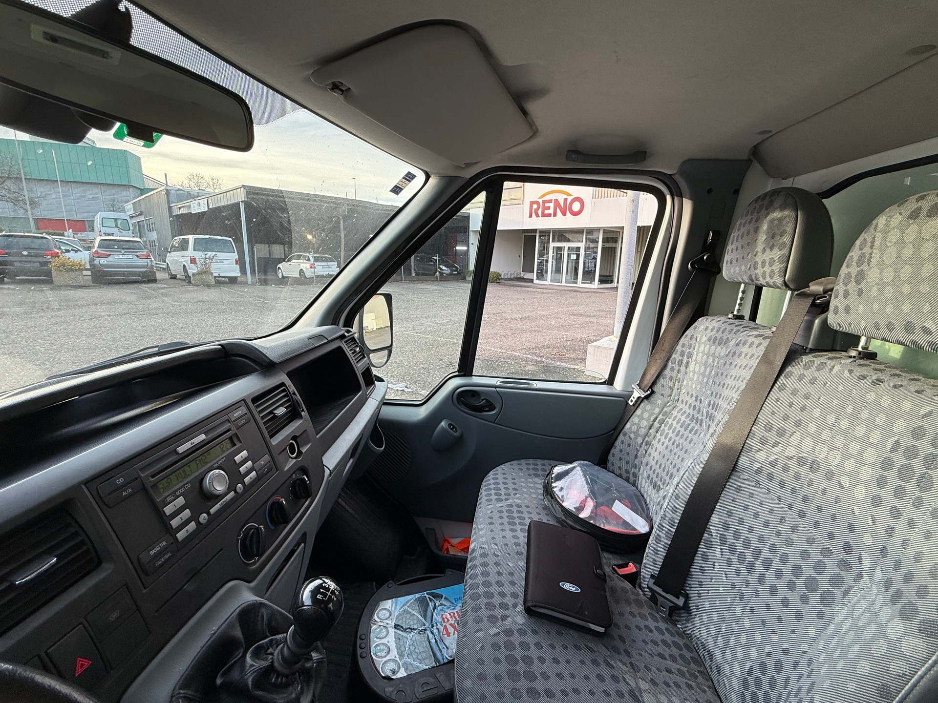 FORD Transit 2.4 TDCi 350 XL-image-10