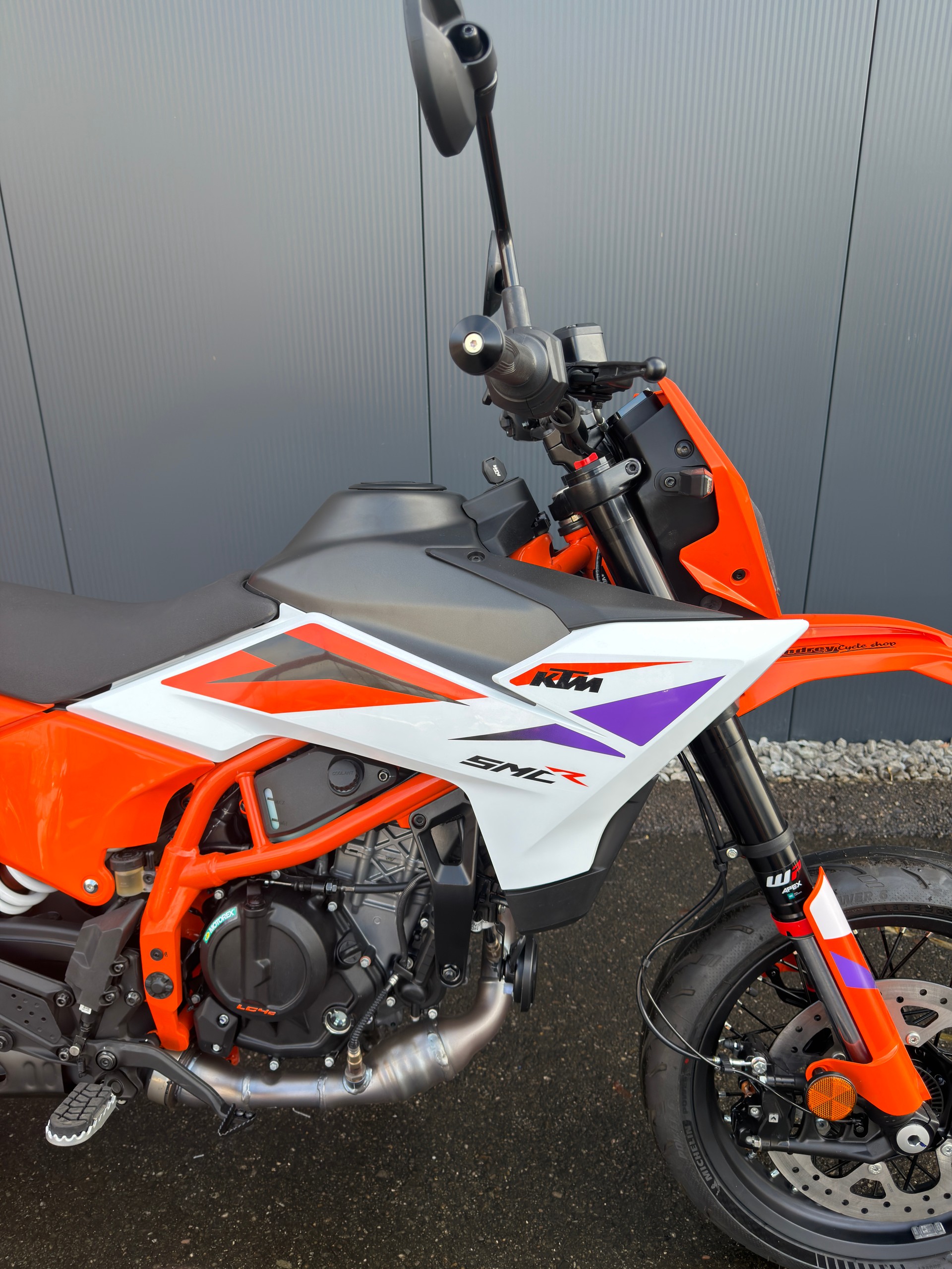 KTM 2025 KTM 390 SMC R-image-4