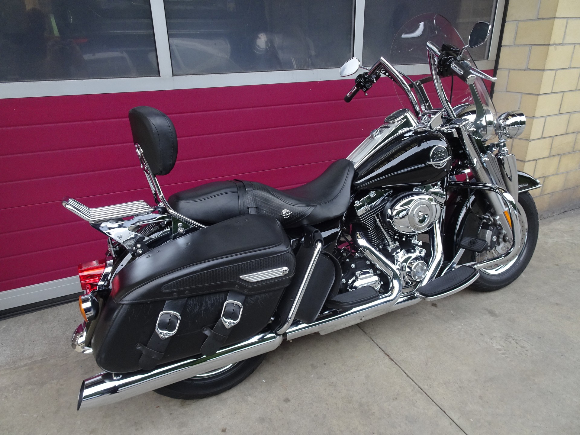 HARLEY-DAVIDSON FLHRC Road King Classic ABS-showroom-element-3