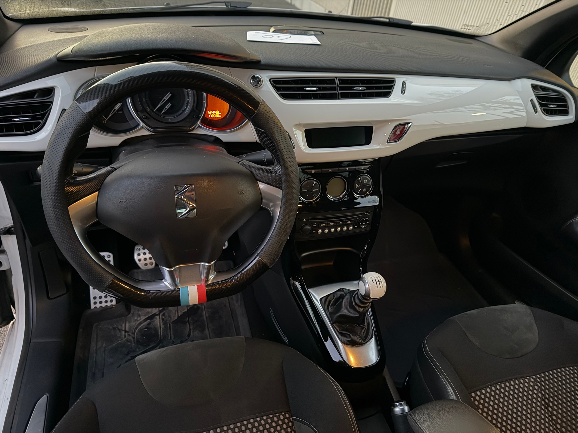 DS AUTOMOBILES DS3 1.6 THP Sport Chic-image-11