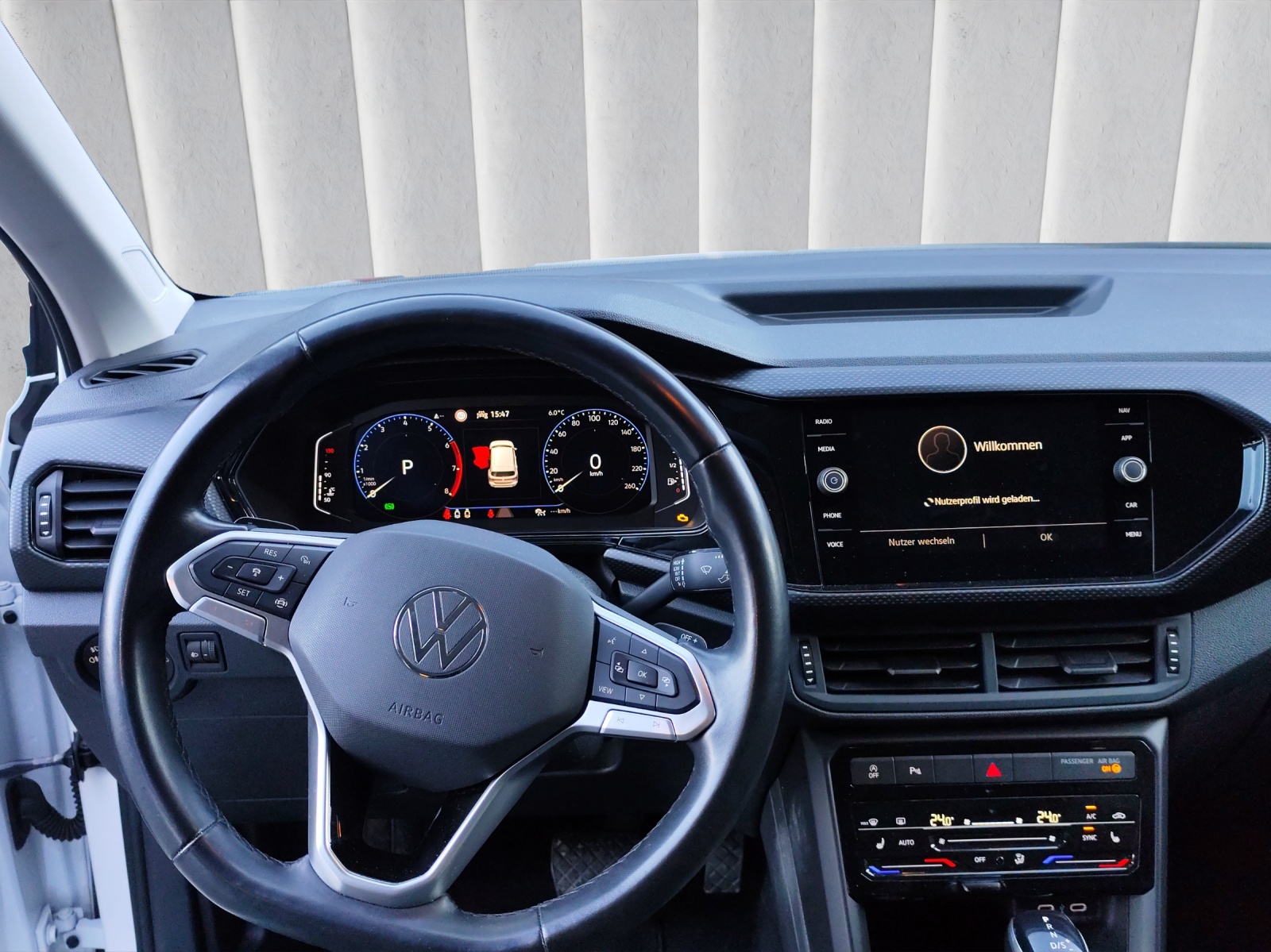 VW T-Cross 1.0 TSI Life Limited DSG-image-7